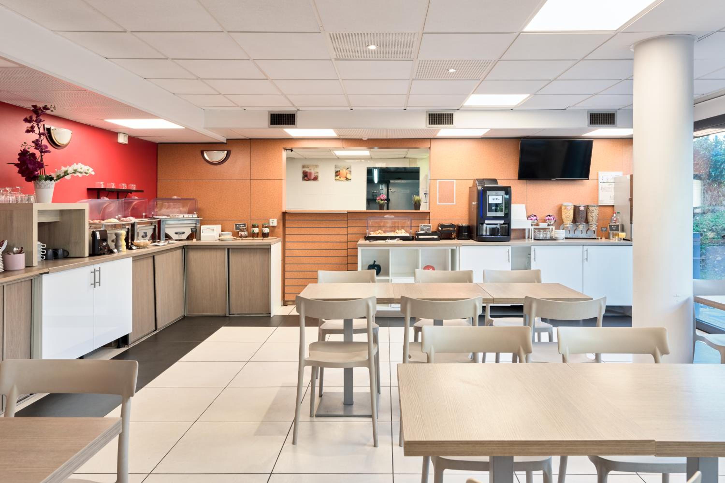Comfort Aparthotel Versailles, St Cyr l'Ecole, photo 34