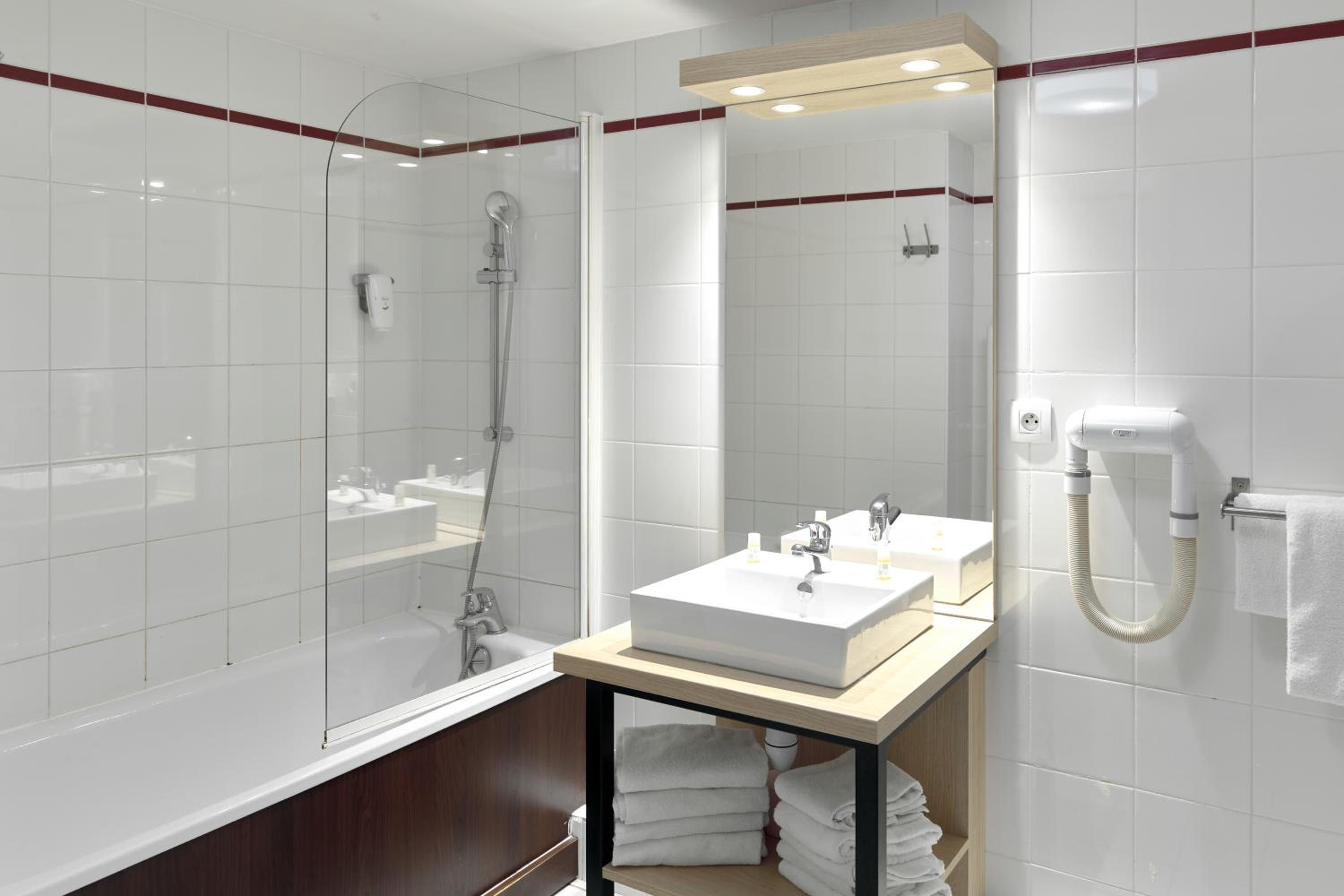 Comfort Aparthotel Versailles, St Cyr l'Ecole, photo 46