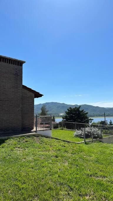 Casa vista panorámica al lago