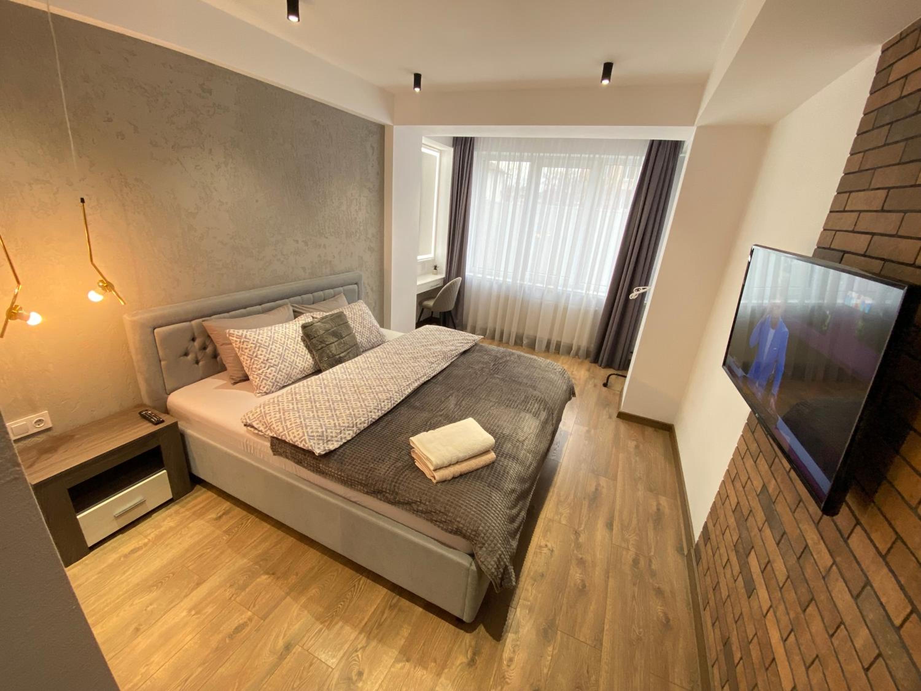 LARGE and MODERN APARTMENT in the CENTRE of CHISINAU
