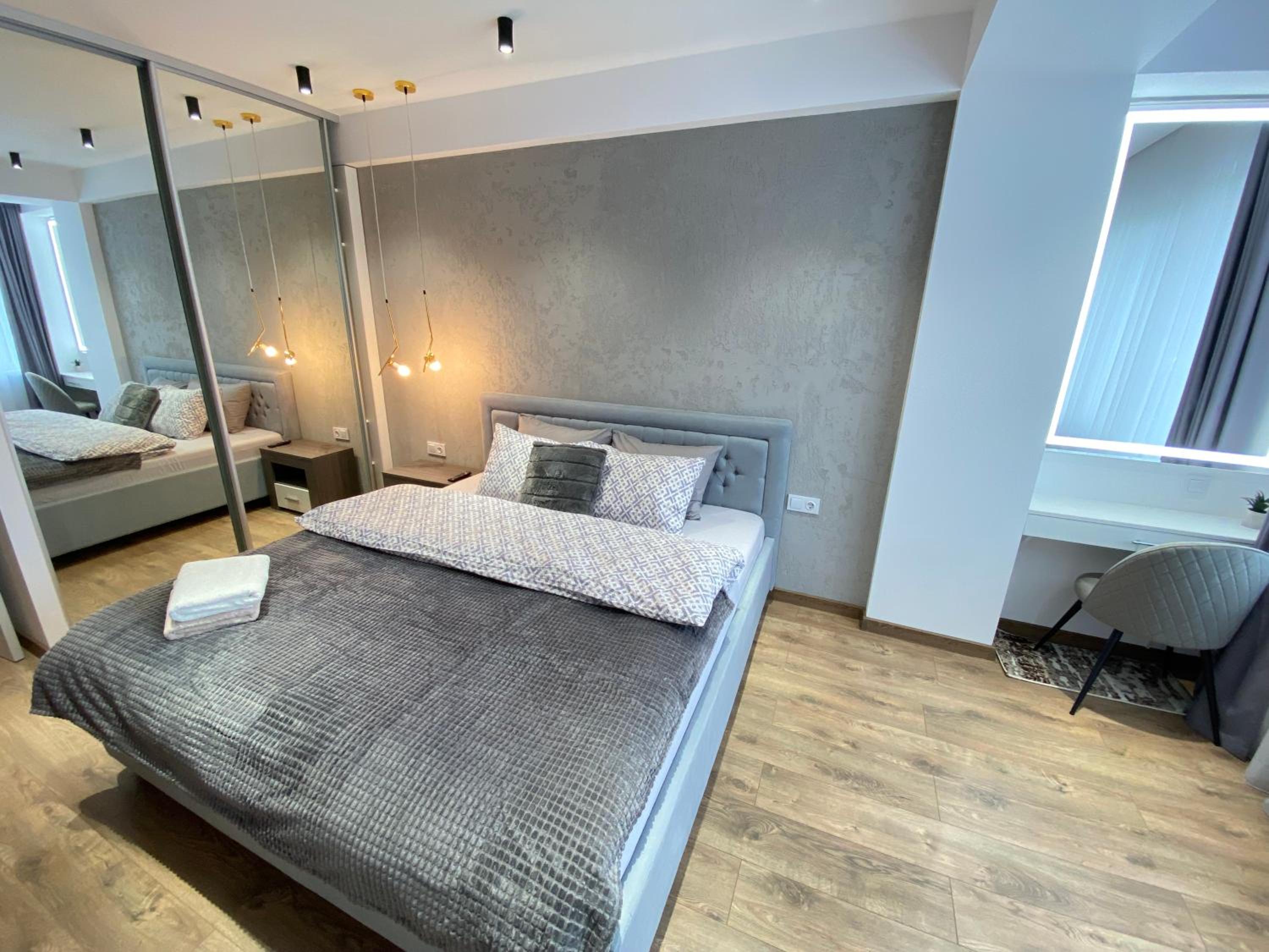 LARGE and MODERN APARTMENT in the CENTRE of CHISINAU