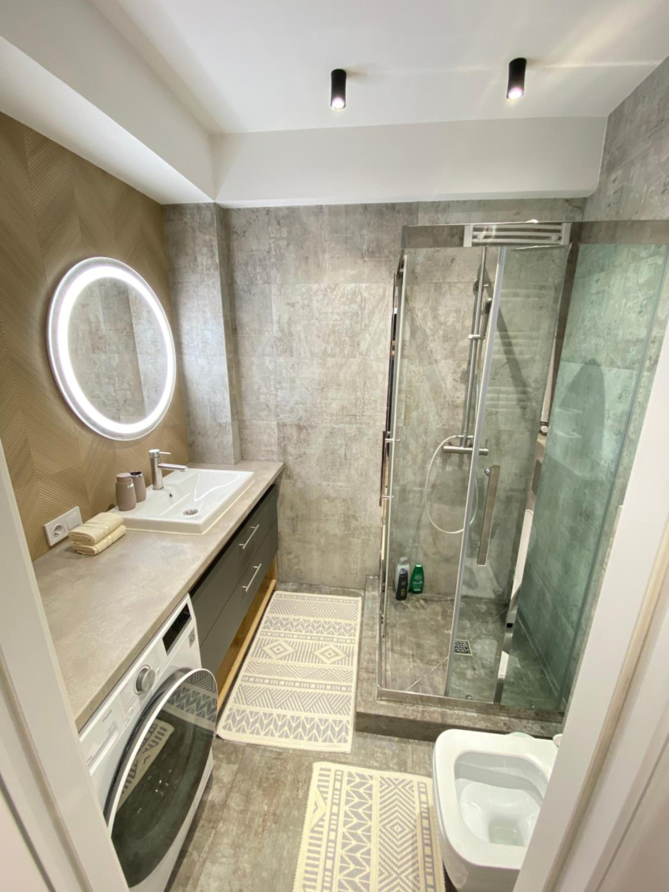 LARGE and MODERN APARTMENT in the CENTRE of CHISINAU