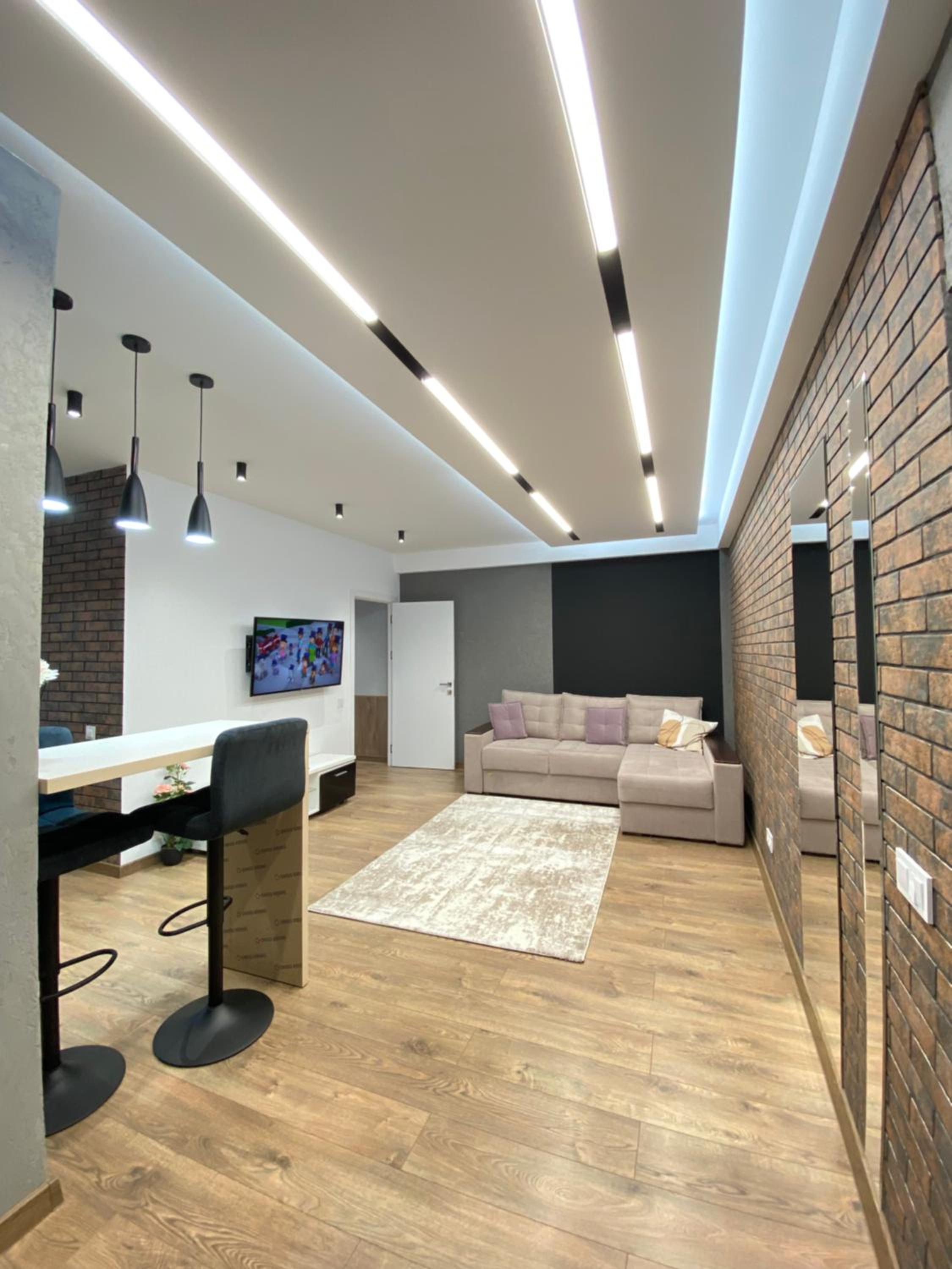 LARGE and MODERN APARTMENT in the CENTRE of CHISINAU