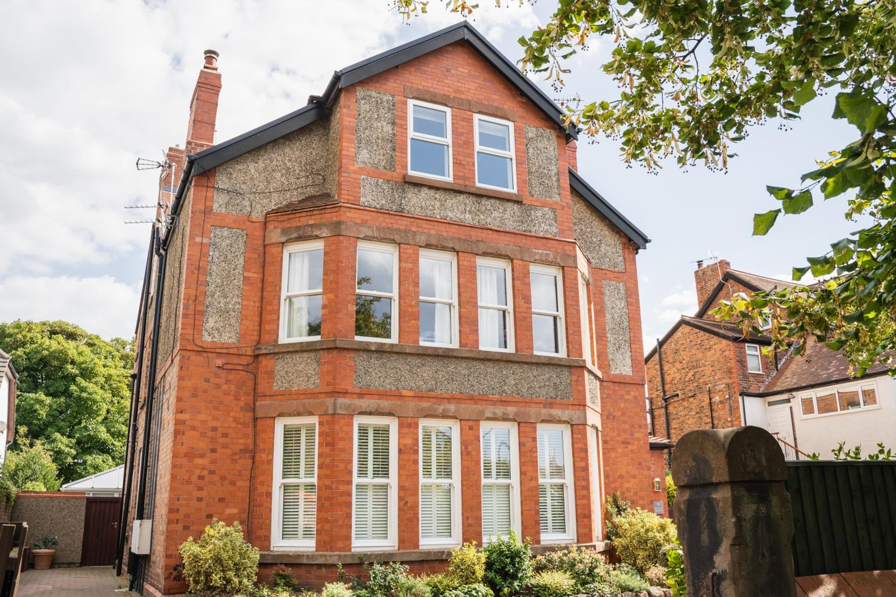 Prime Location Steps from Royal Liverpool Golf