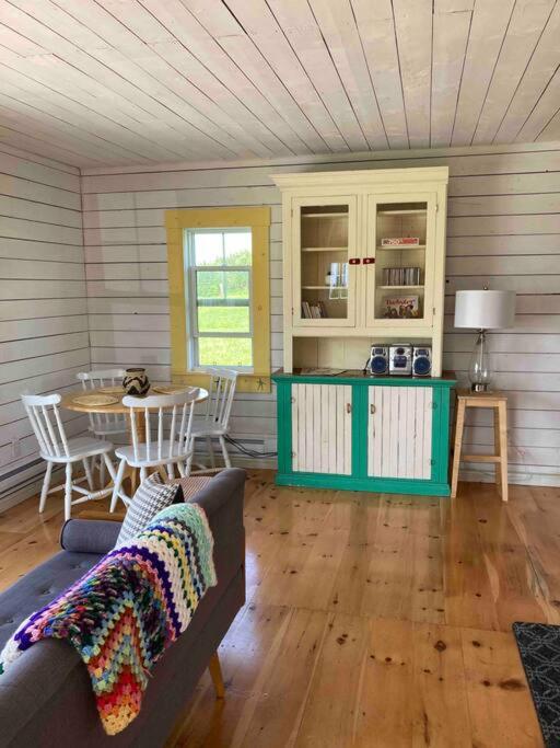 Sea Cliff Cottage