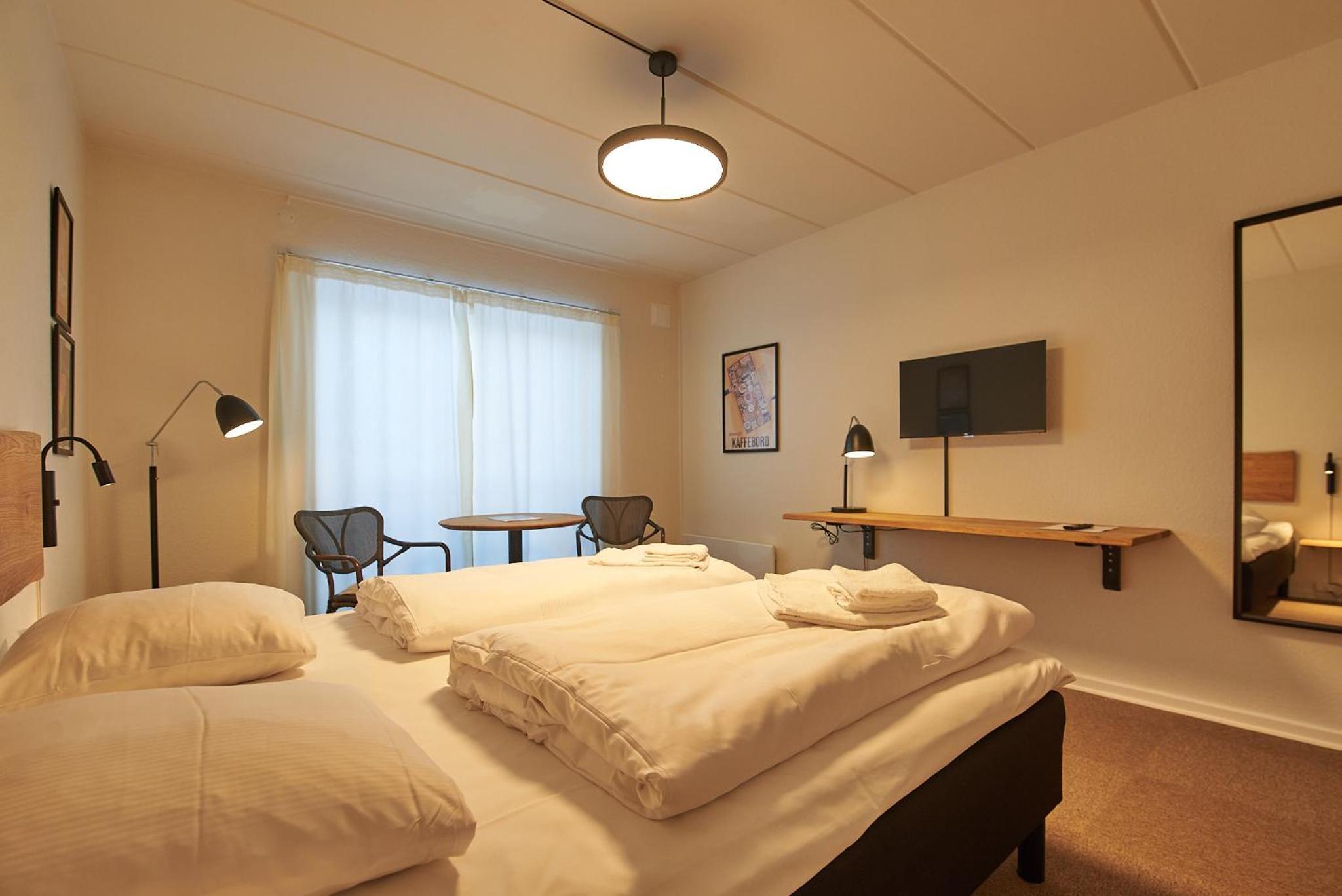 Motel Apartments