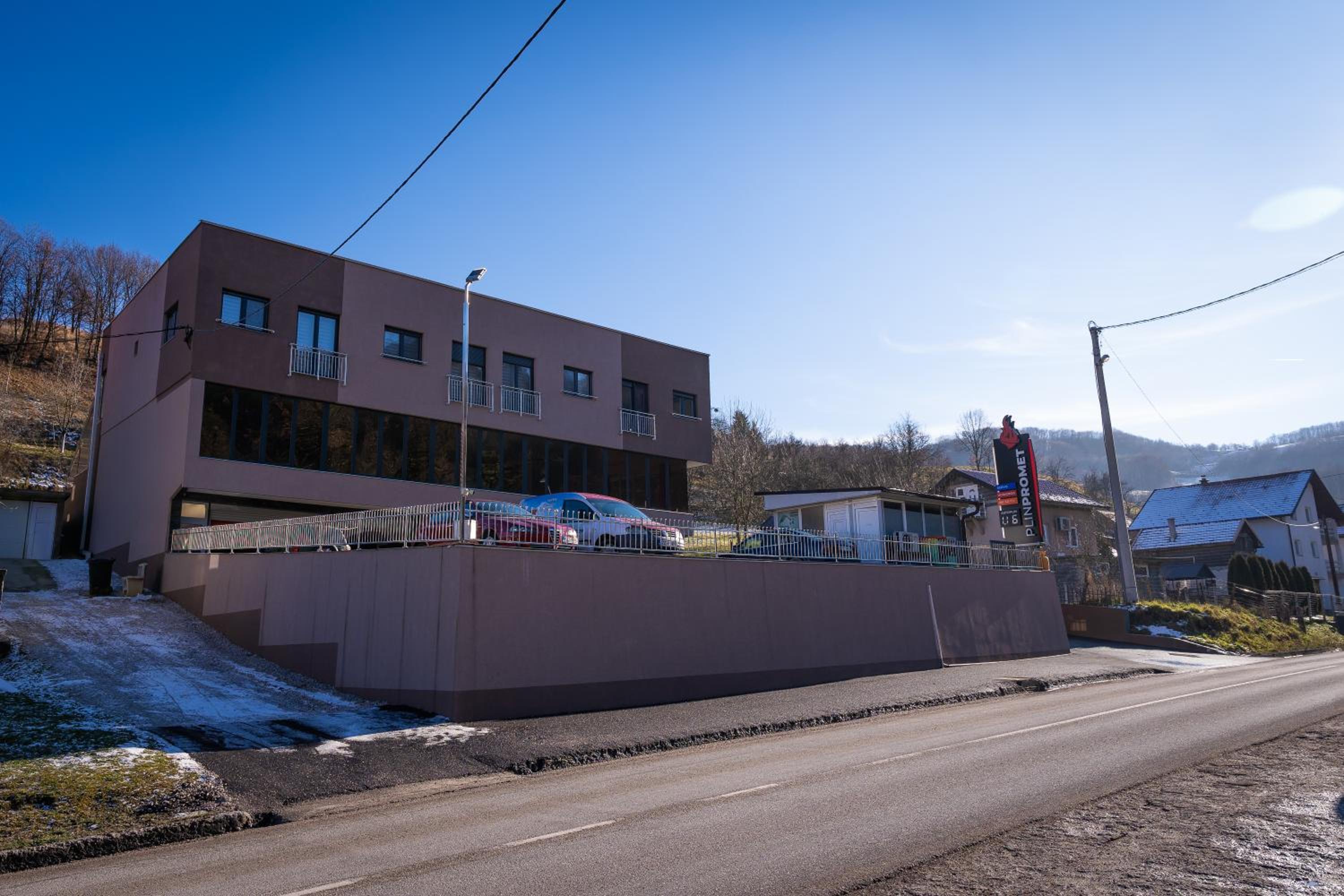 Ema, Asja, Eda Apartments