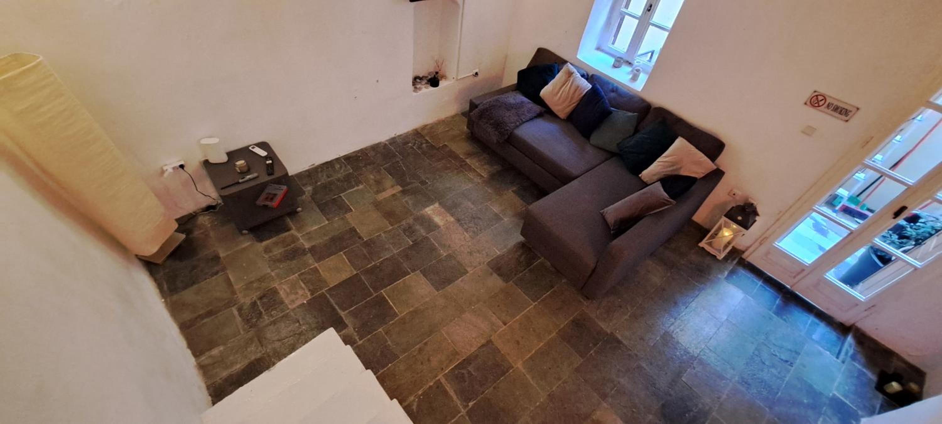 The Retreat in the heart of Old Town Rhodes
