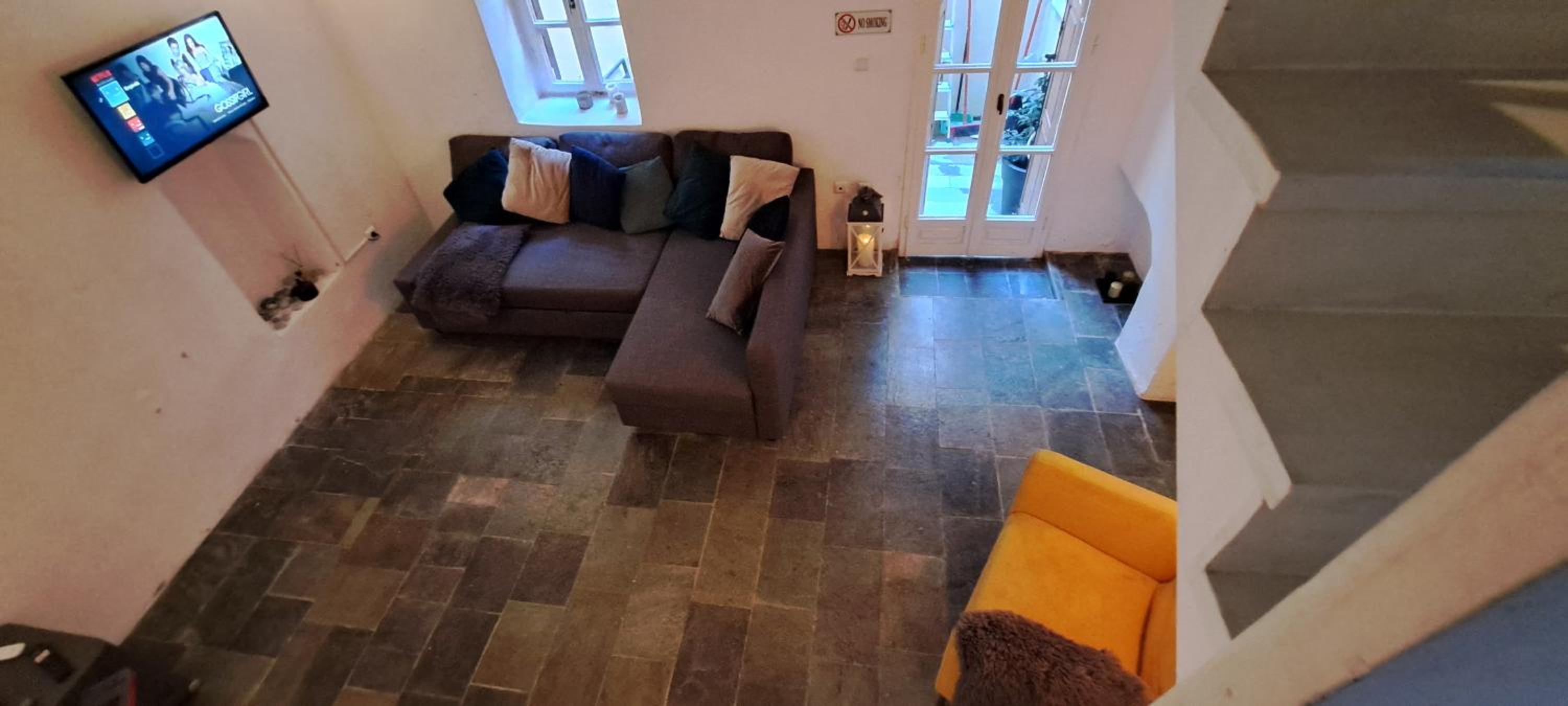The Retreat in the heart of Old Town Rhodes