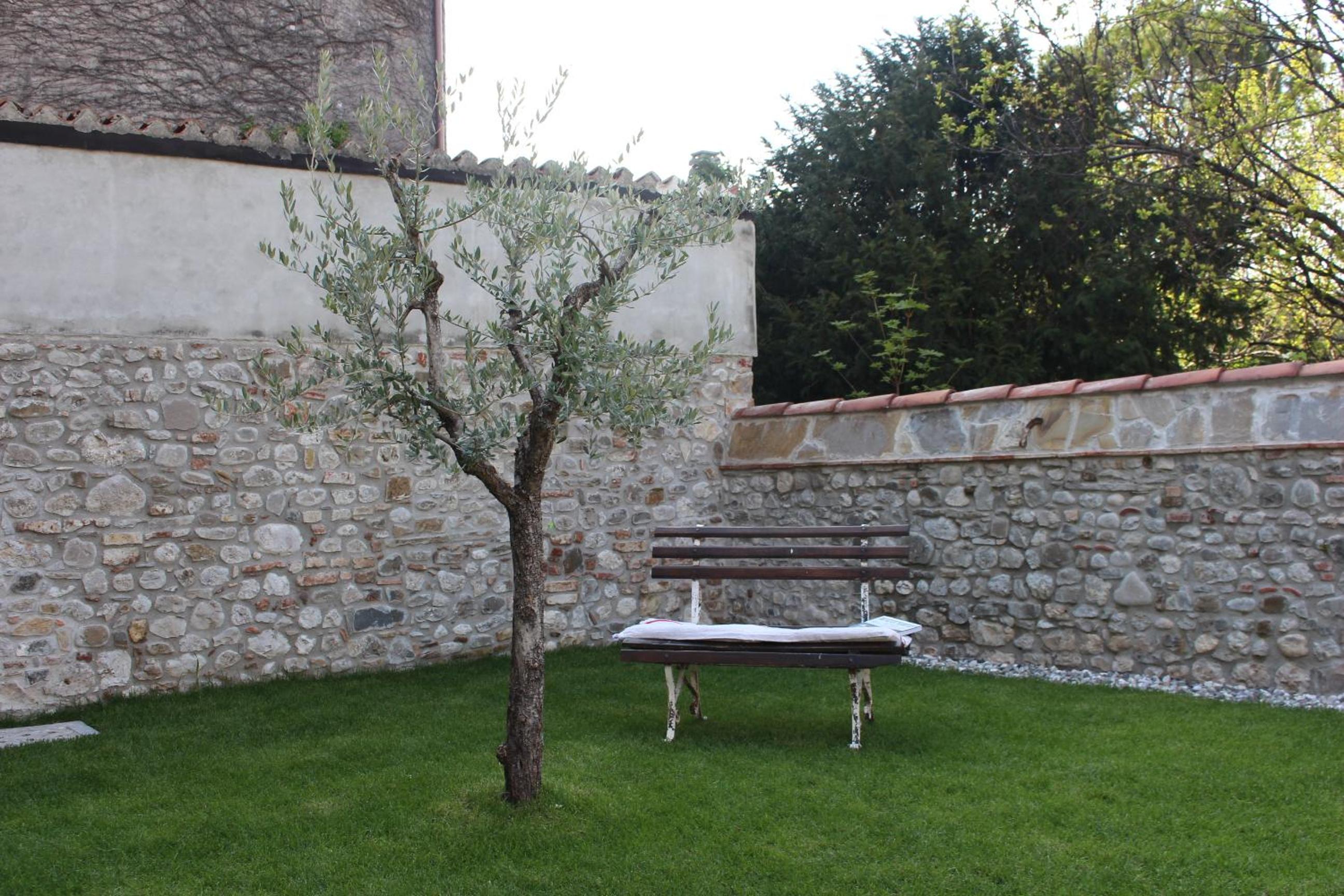 Photo 29