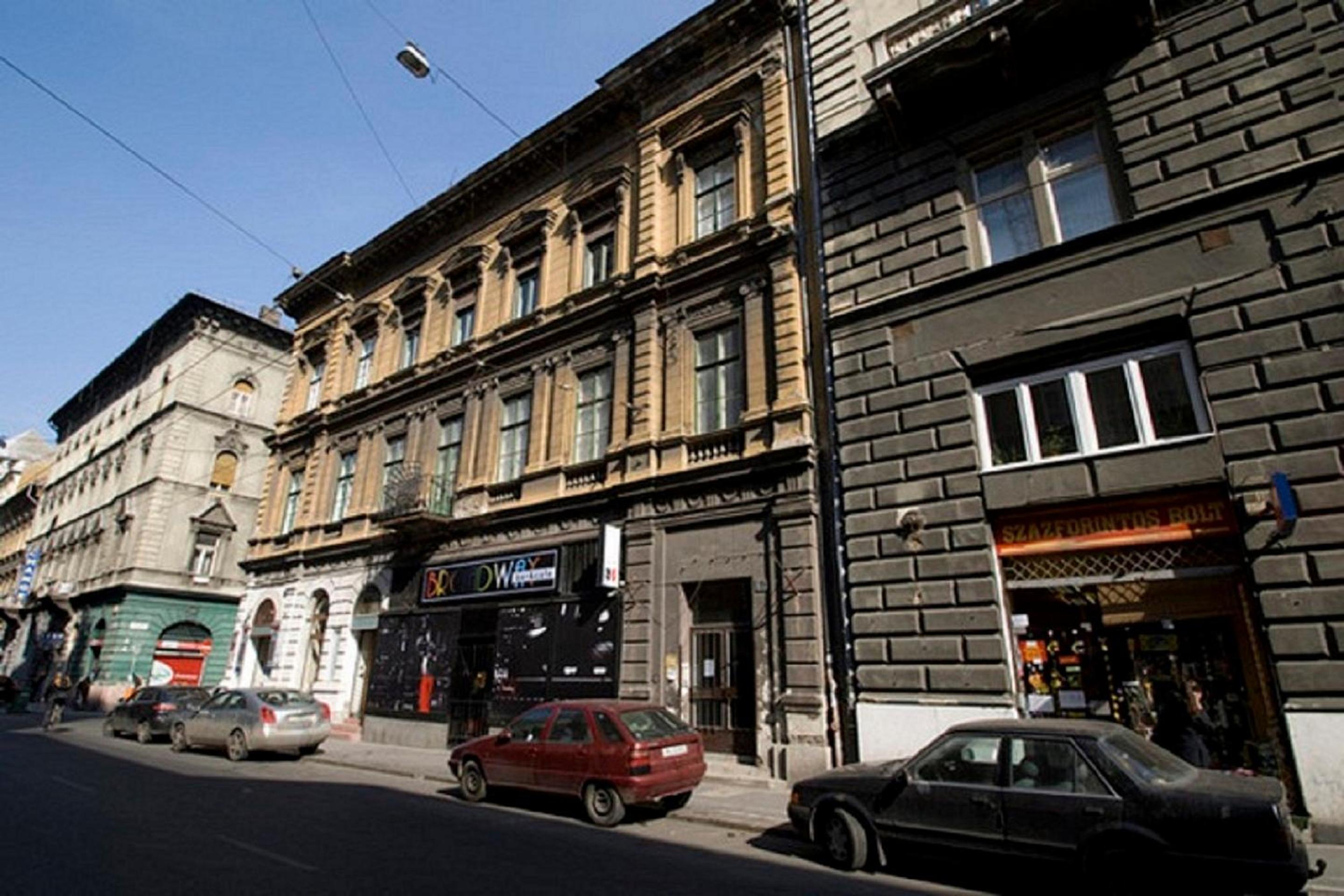 Photo 44