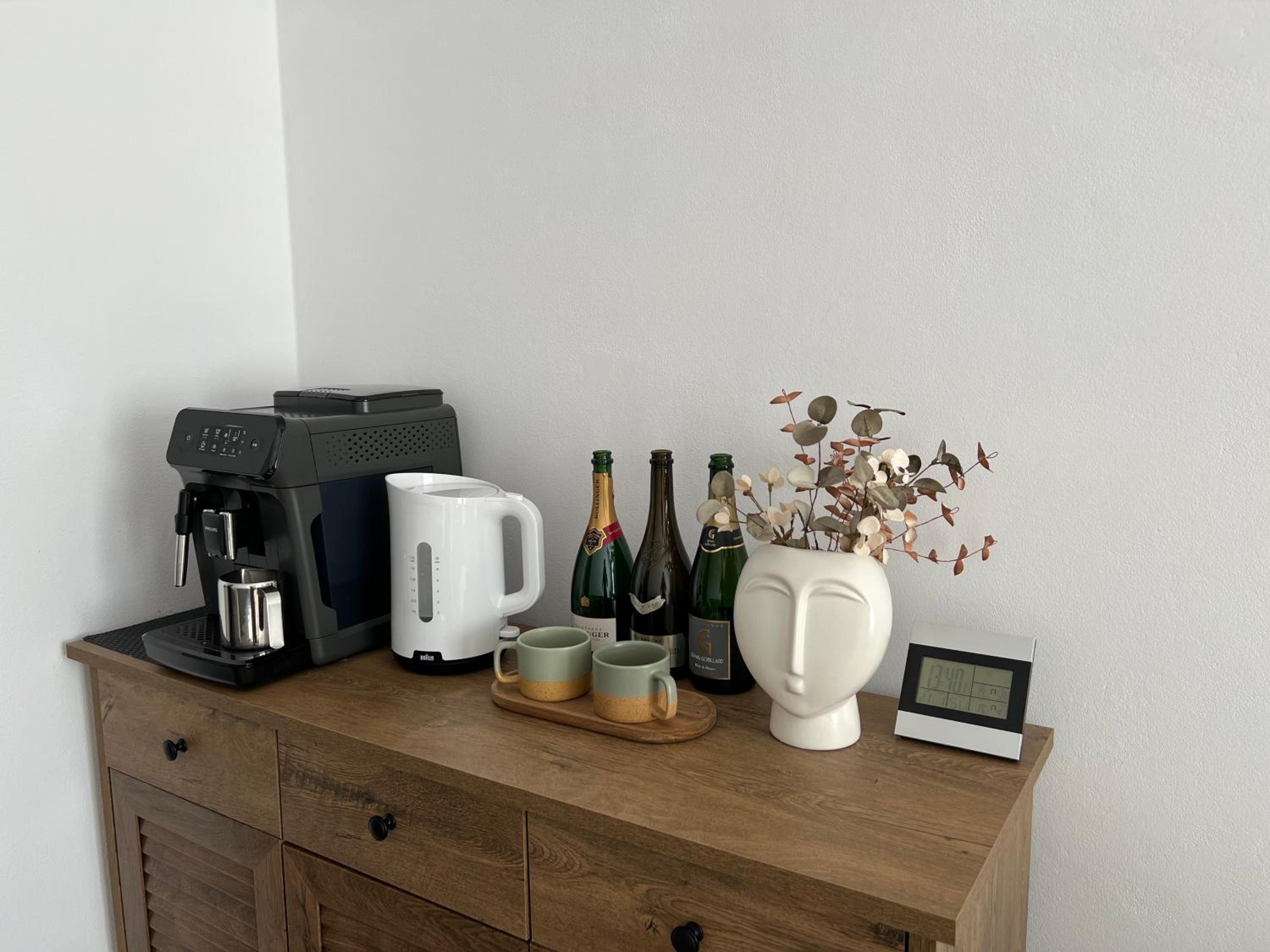 Cherry Apartment