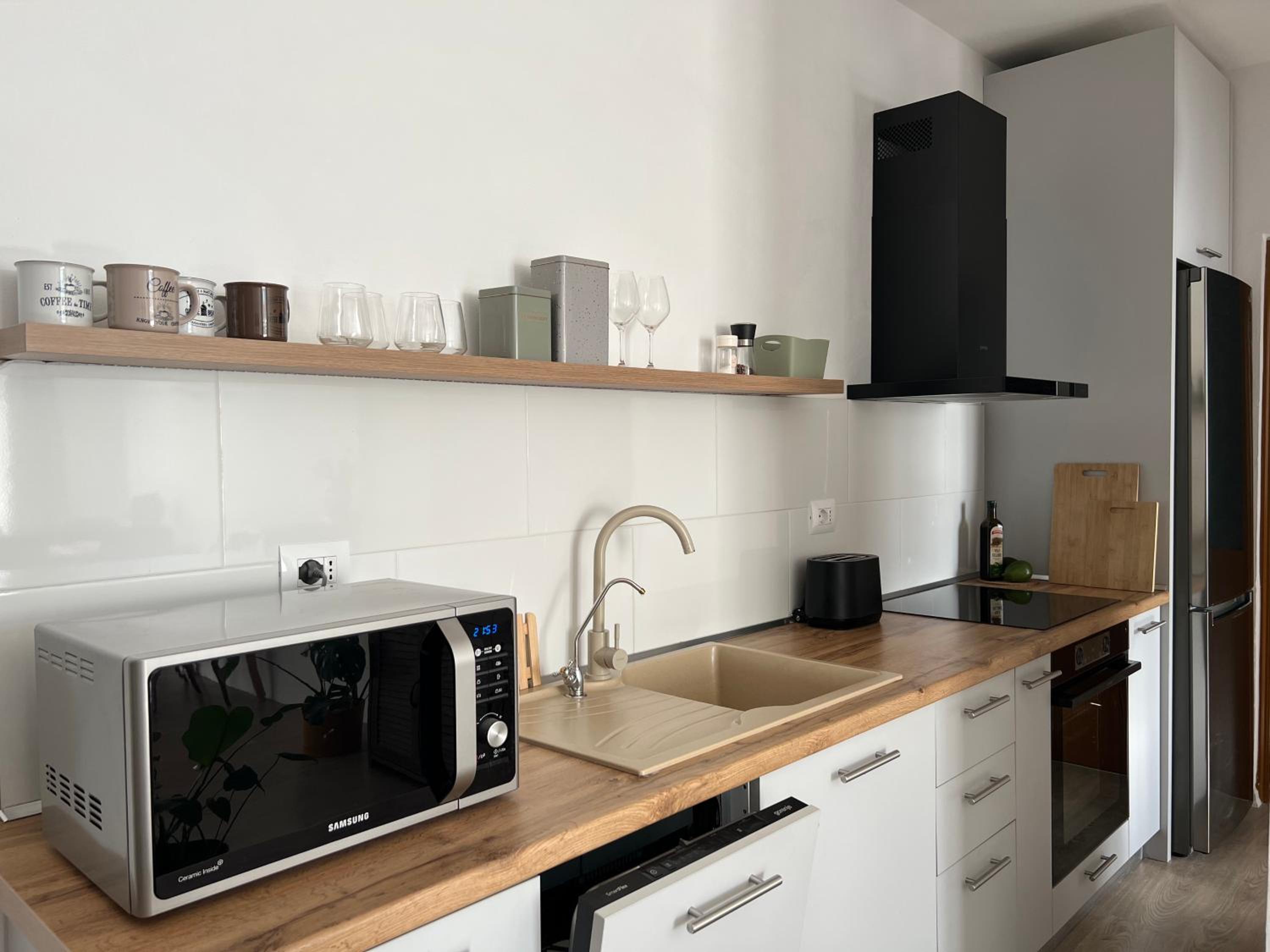 Cherry Apartment