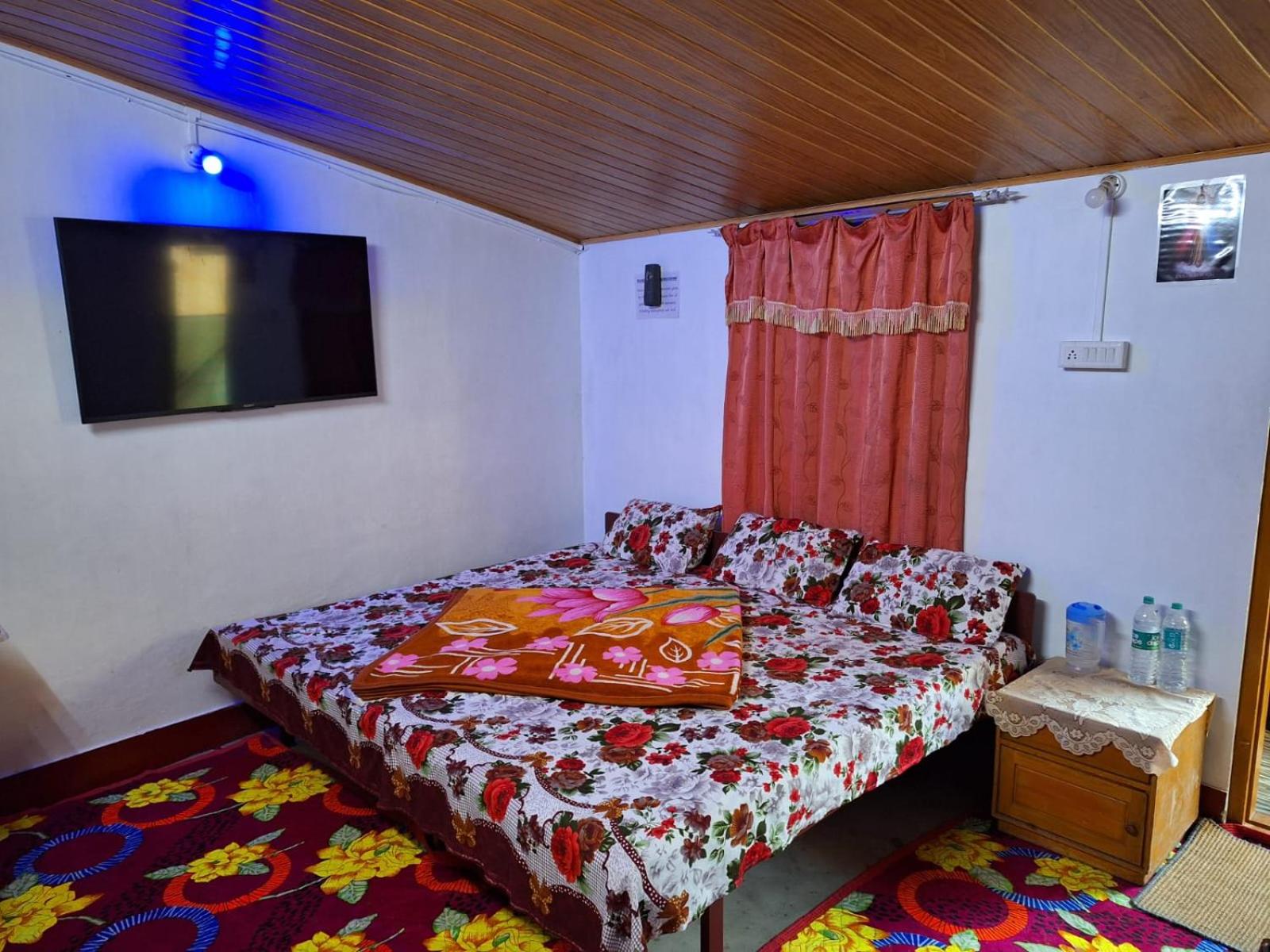 Sunny Elenjickal Homestay Munnar