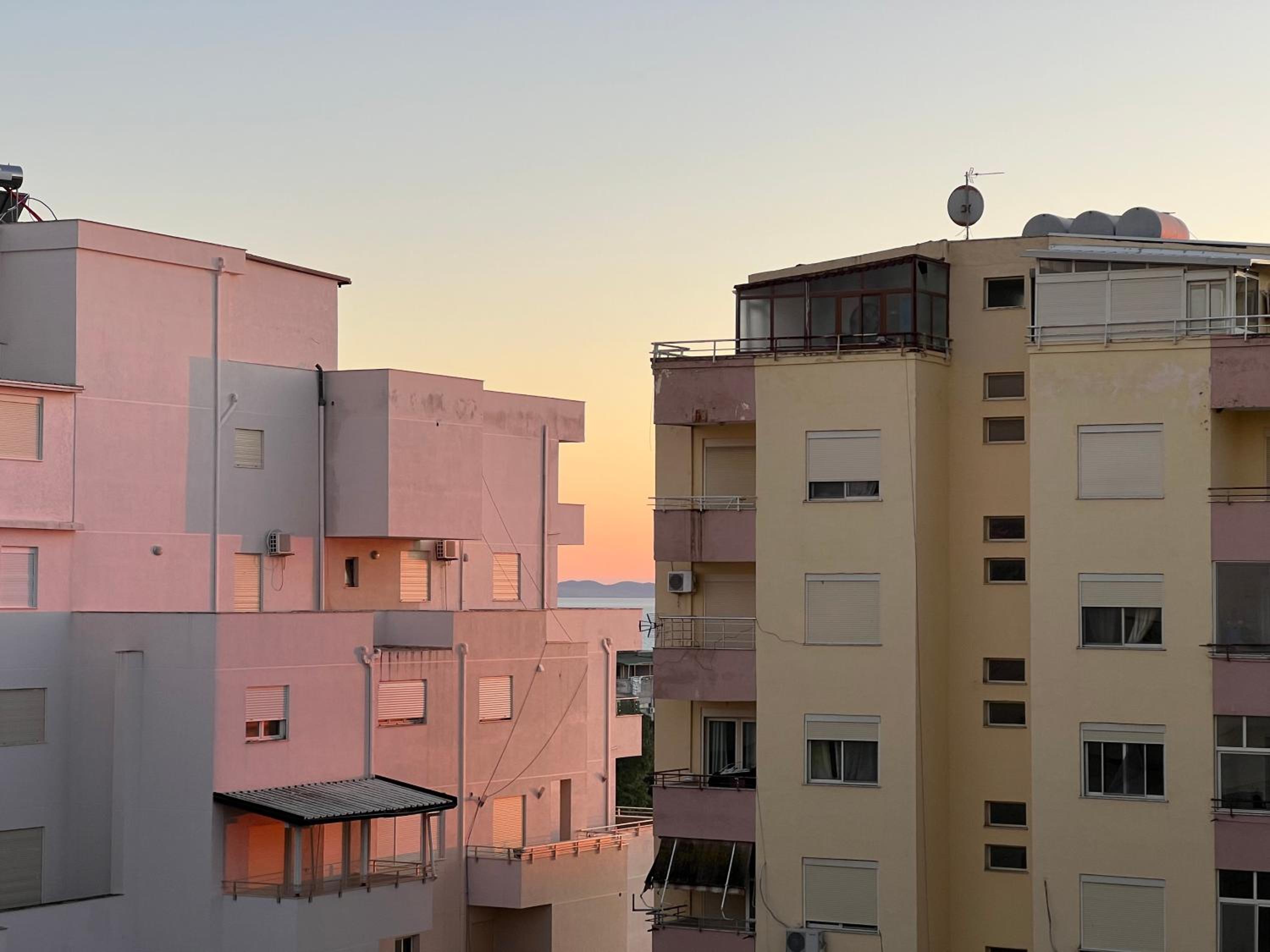 Cherry Apartment