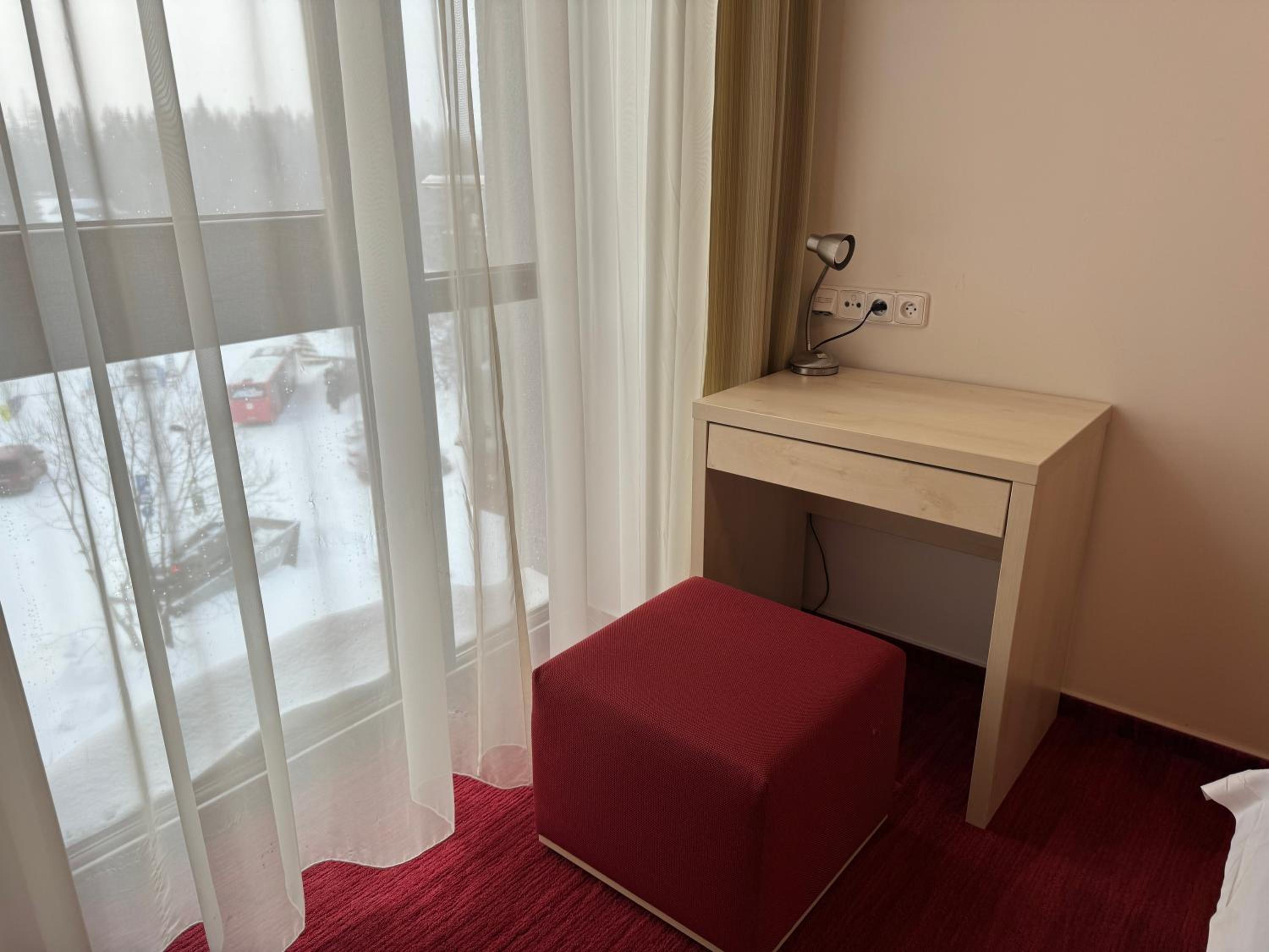 Photo 19