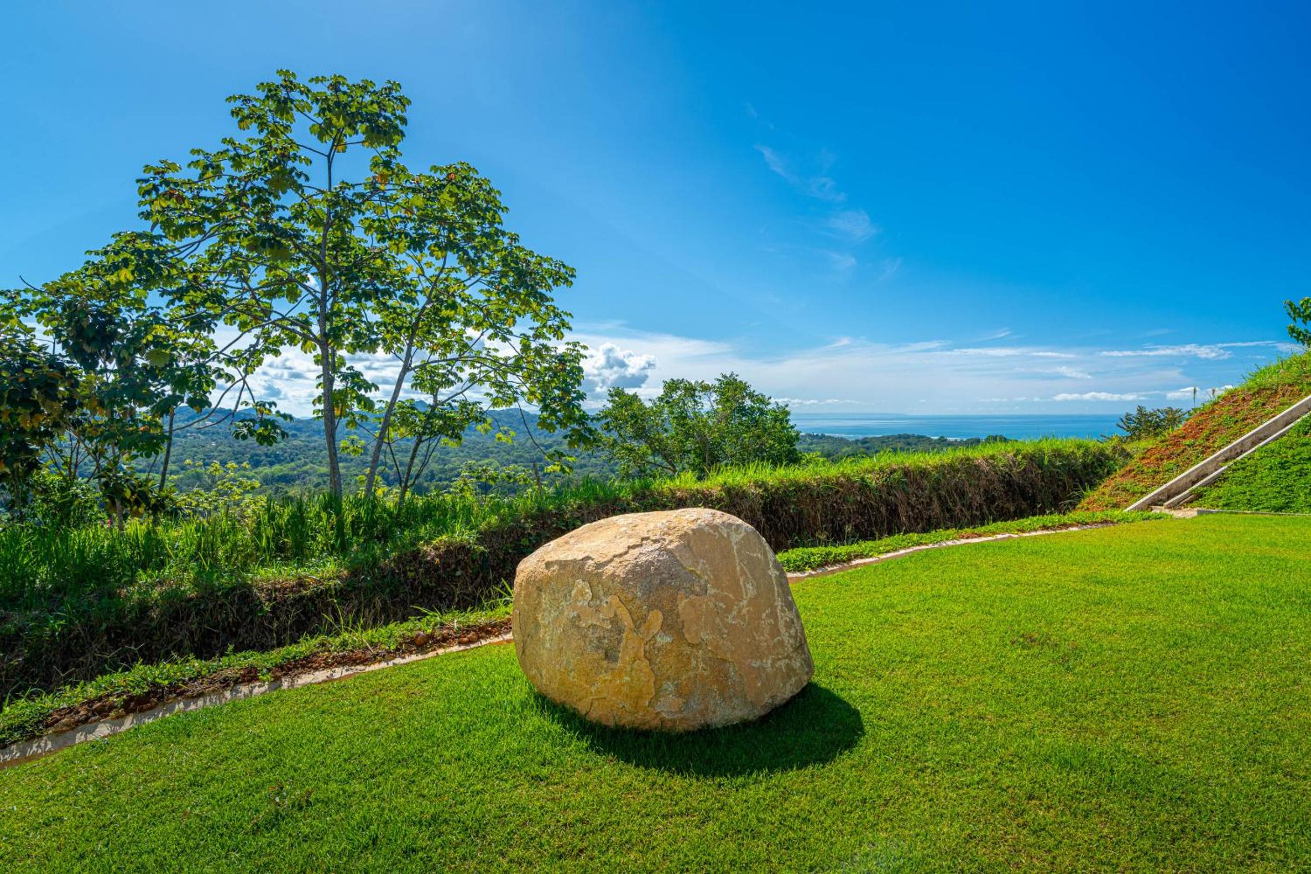 Villa Roca Ocean to Mountain Views - by Pura Villas