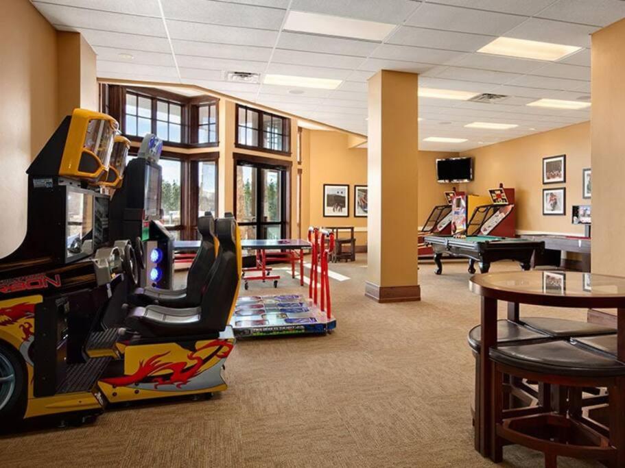 Grand Lodge Peak 7 - 2 bedroom Ski in/Ski out view 2