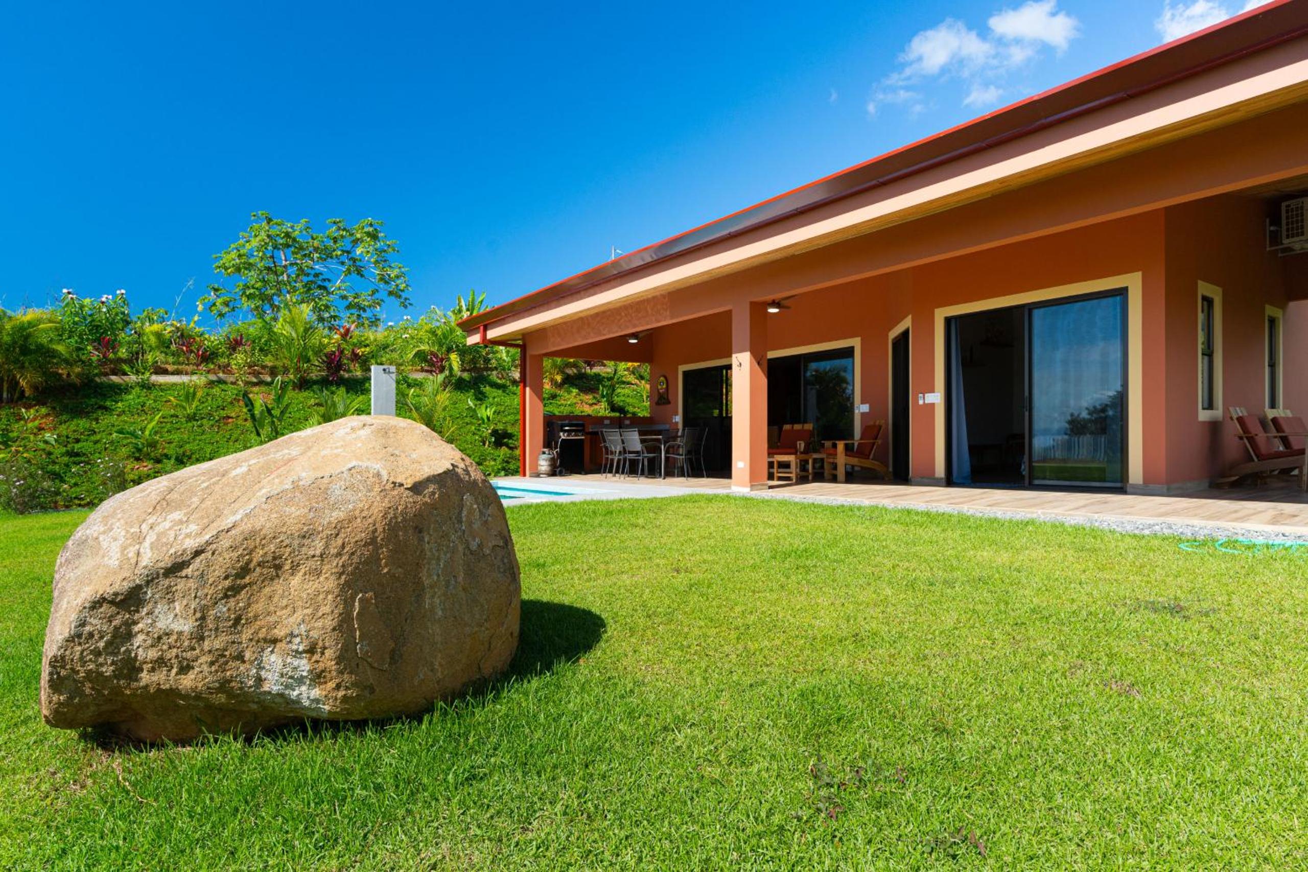Villa Roca Ocean to Mountain Views - by Pura Villas
