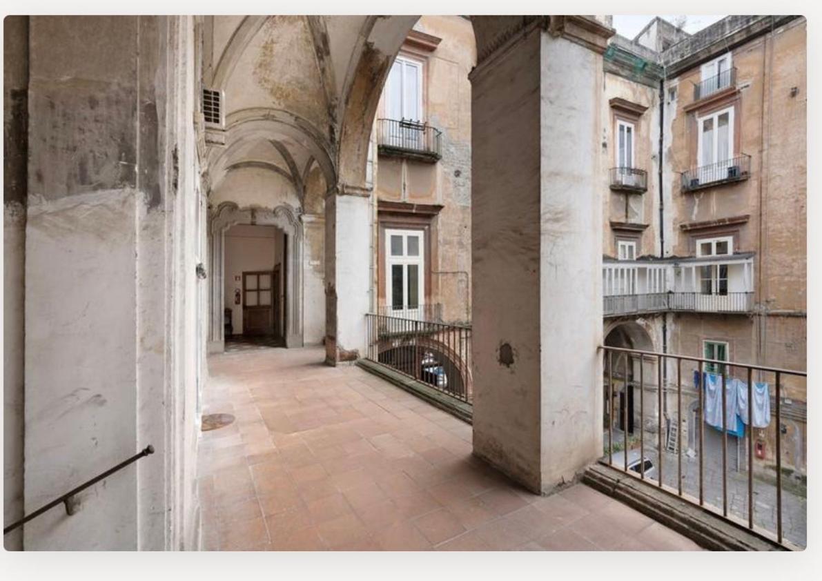 HOLIDAY HOME TARSIA Vicino PIAZZA DANTE - TOLEDO