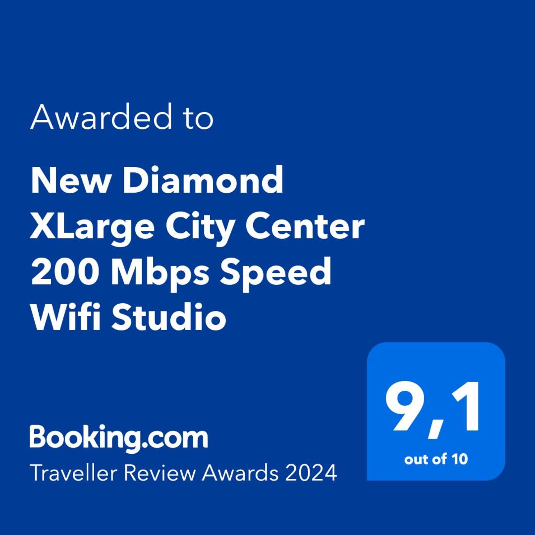 New Diamond XLarge City Center 300 Mbps Speed Wifi Studio view 3