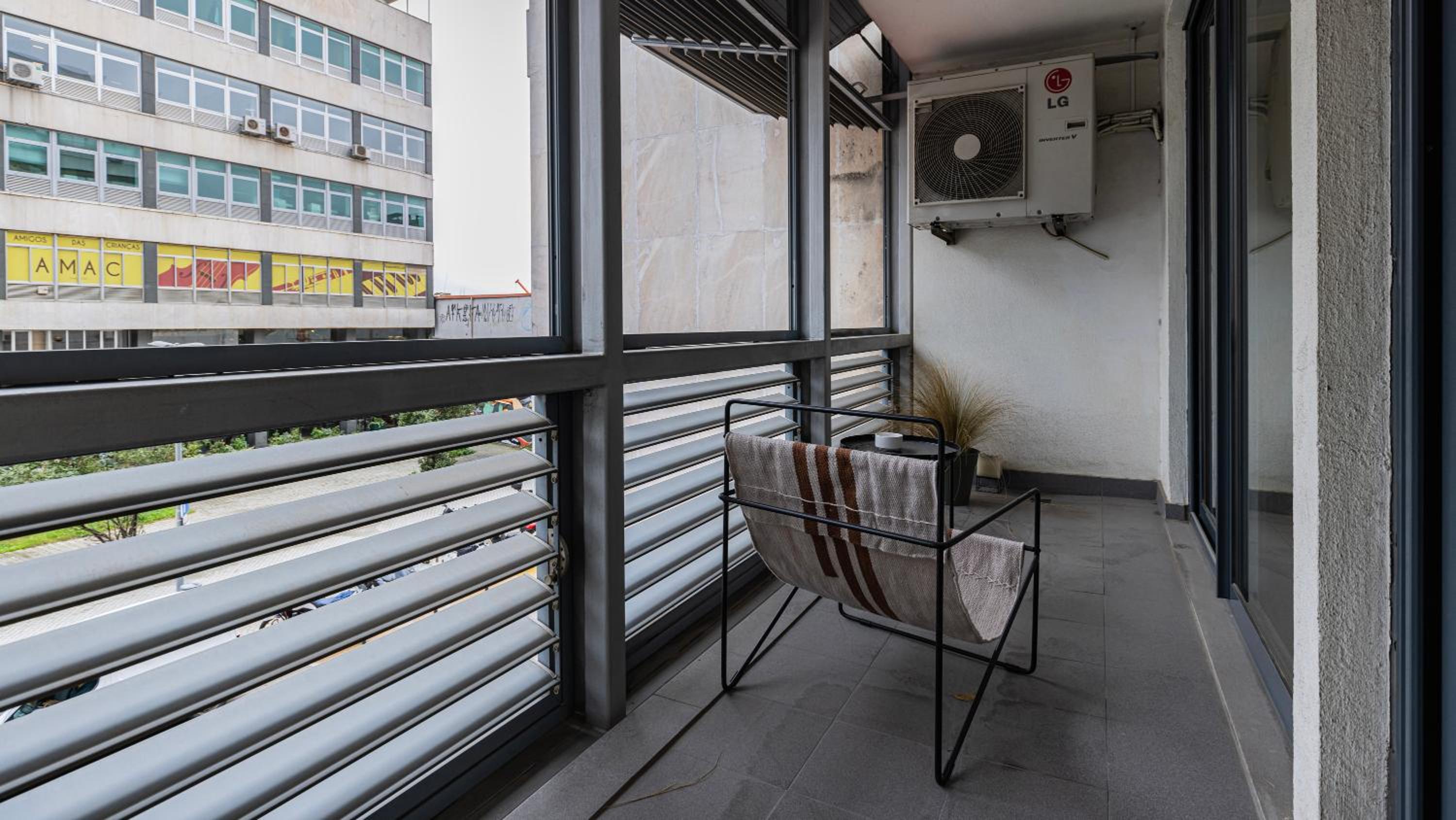 Classy 3BDR Property by LovelyStay