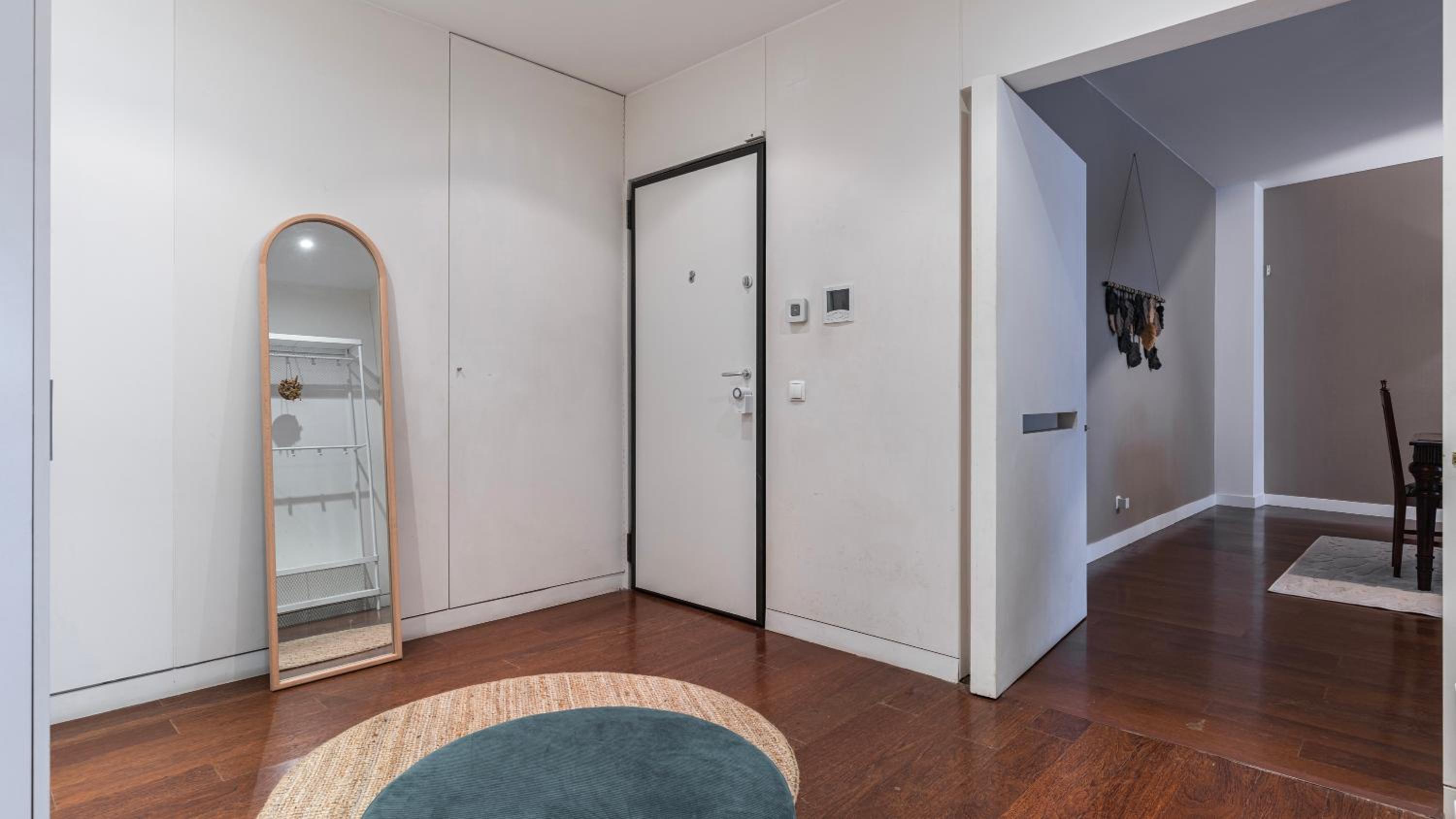 Classy 3BDR Property by LovelyStay