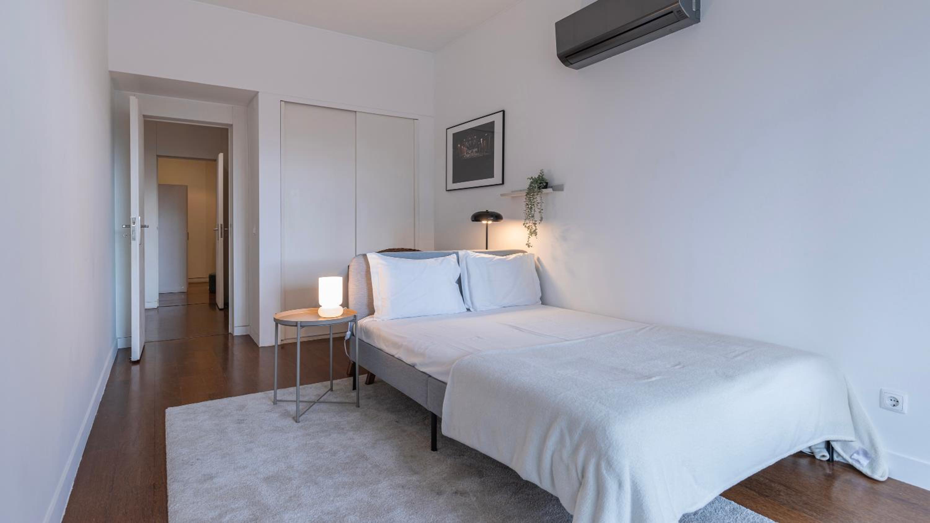 Classy 3BDR Property by LovelyStay