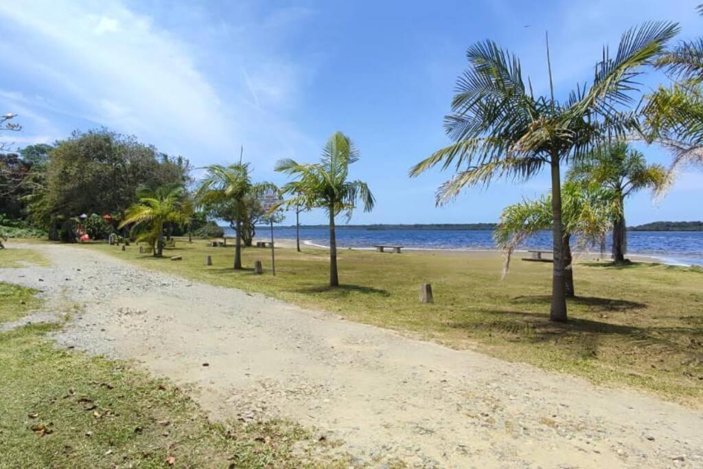 Deslumbrante Casa Frente Lagoa