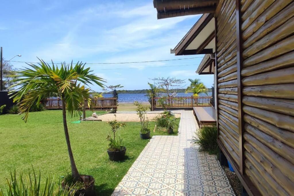 Deslumbrante Casa Frente Lagoa