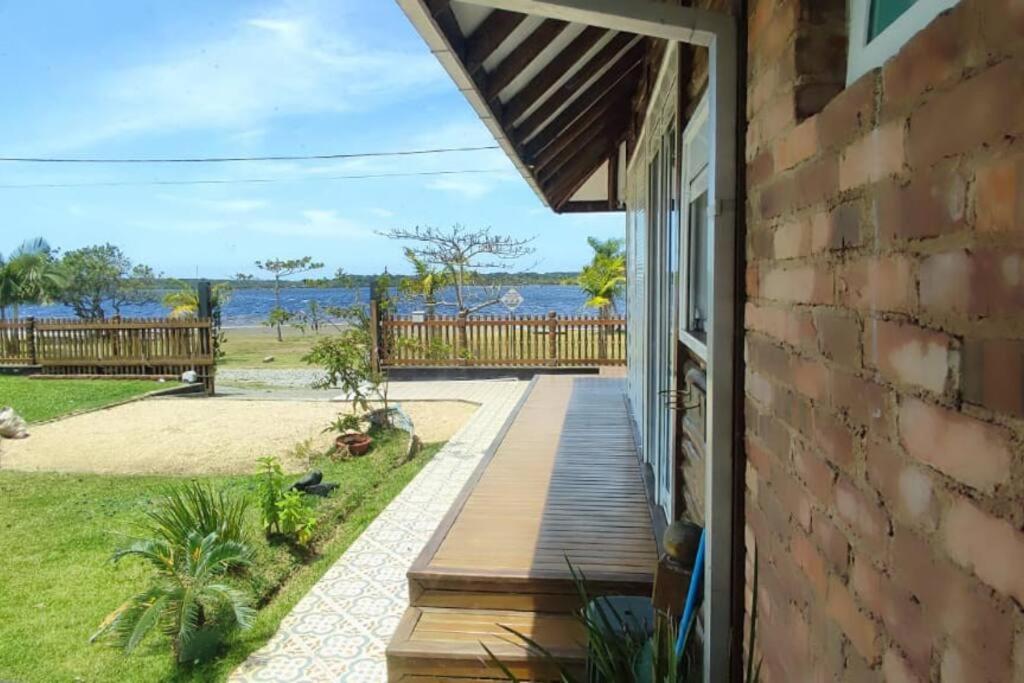 Deslumbrante Casa Frente Lagoa
