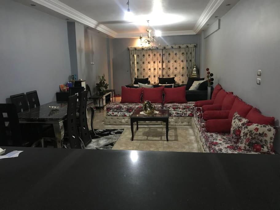 Lovely 3-bedroom rental unit.cozy and friendly