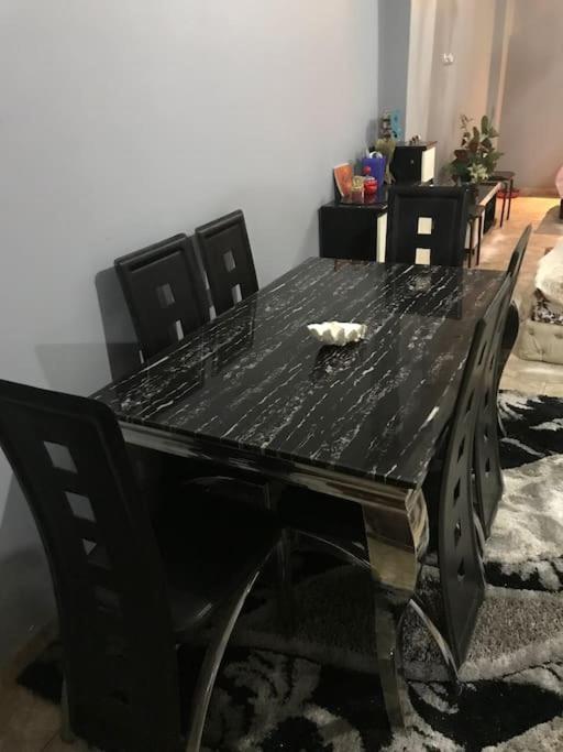 Lovely 3-bedroom rental unit.cozy and friendly