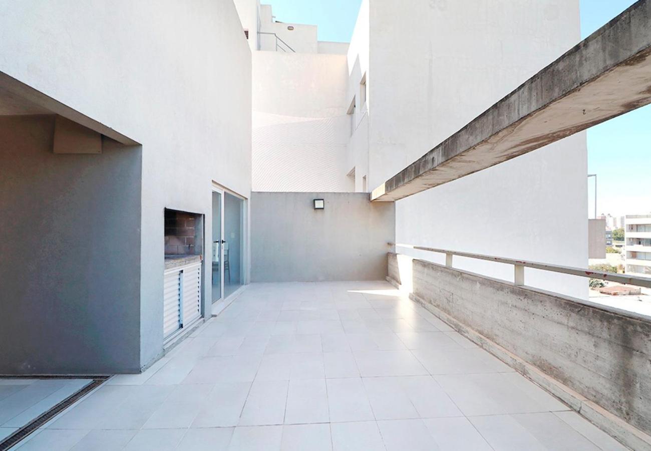 RentUp - Refugio urbano en Palermo con balcon y piscina