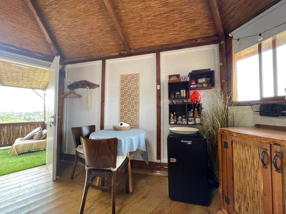 Best View Romantic Cabin In Eco Village Klil view 4