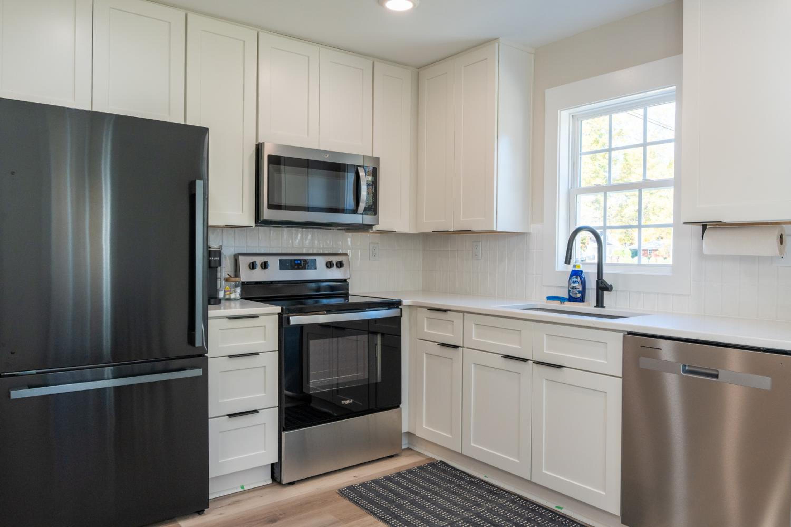 2 BR w/ King Bed Near Duke Campus & Hospital