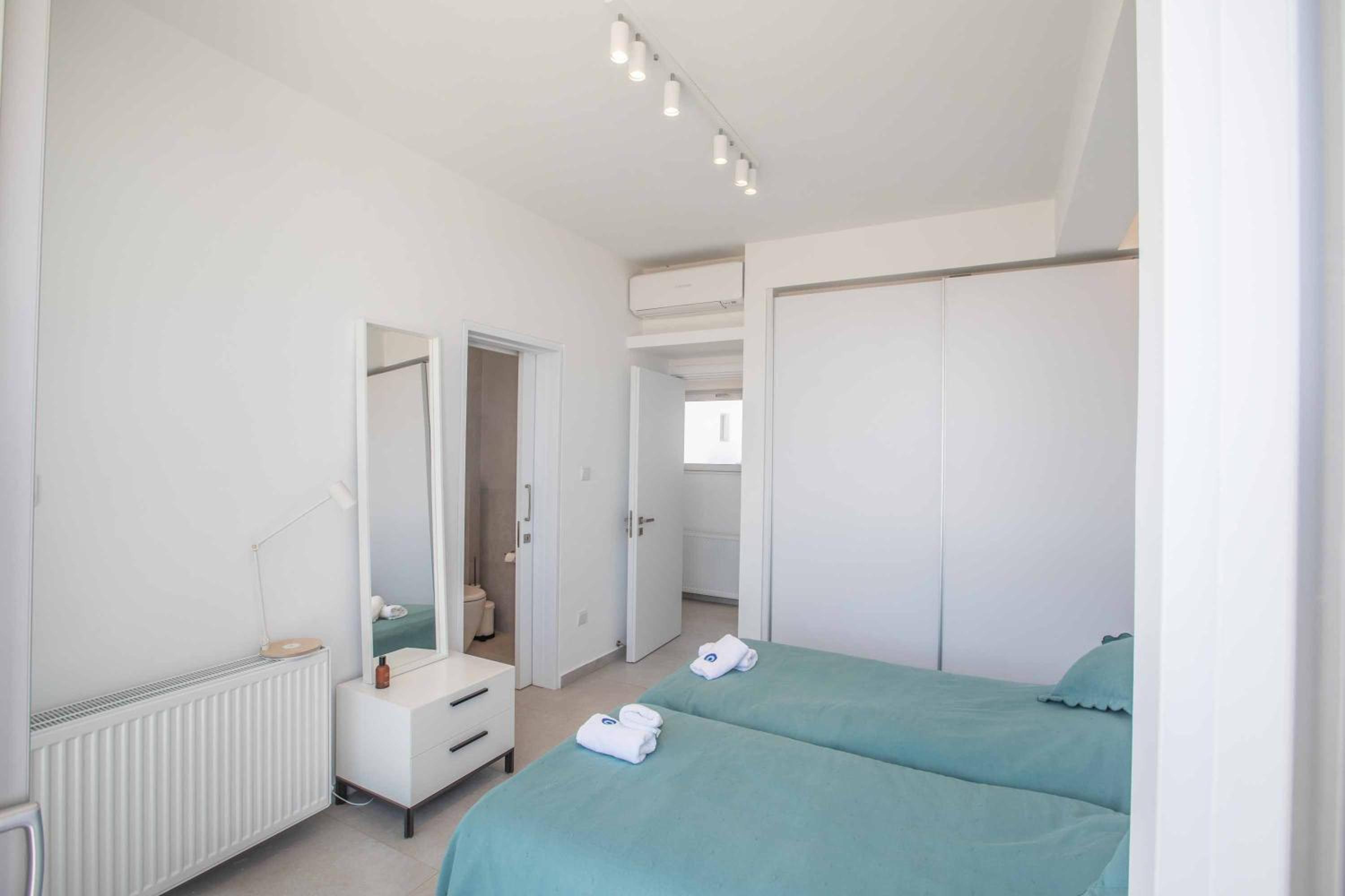 Olivine Pearl OL3