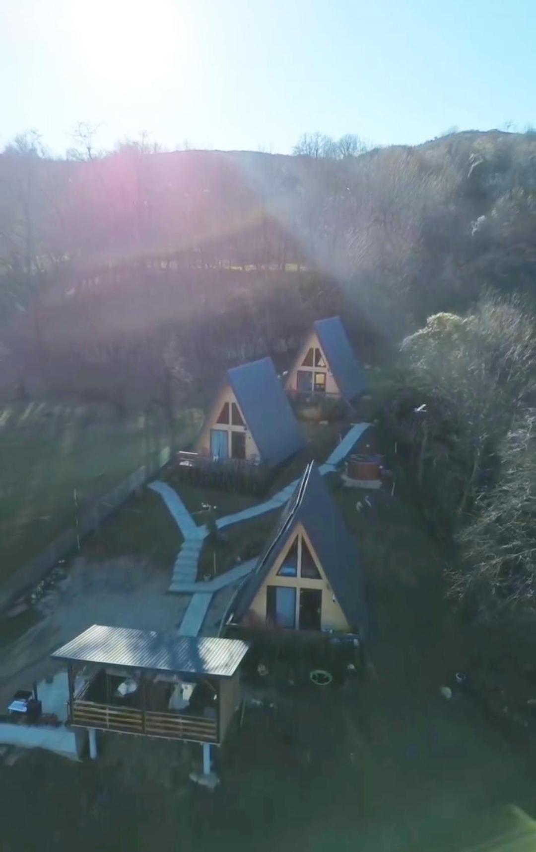 Carpatina A-Frame Retreat - Rustic Cabins for Couples