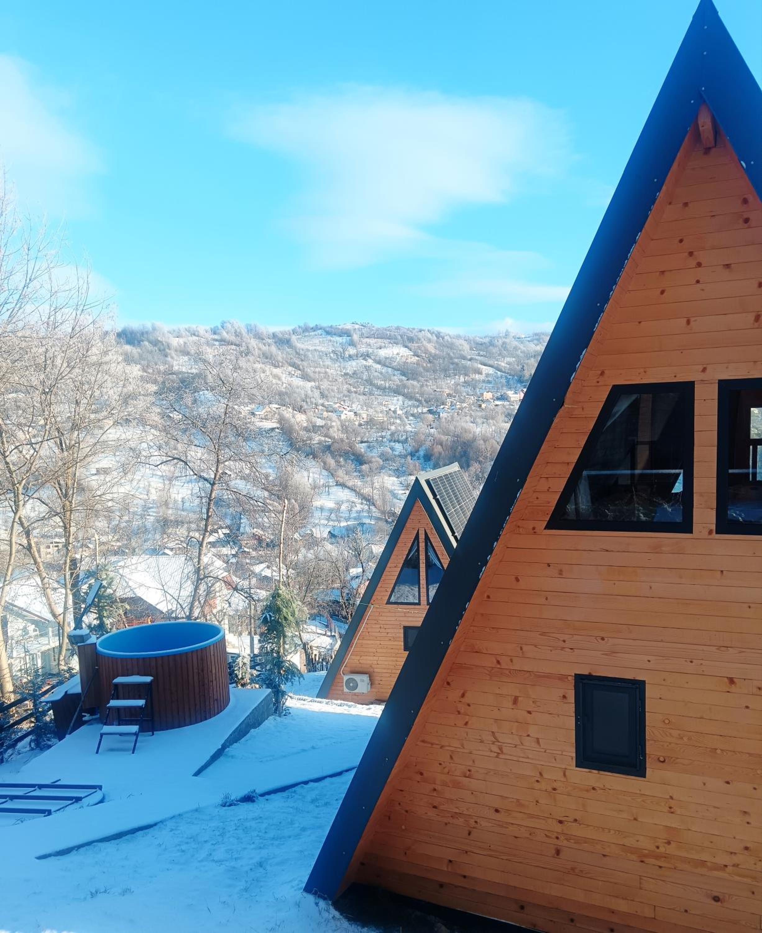 Carpatina A-Frame Retreat - Rustic Cabins for Couples