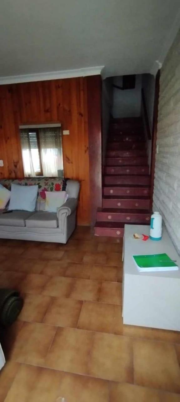 Casa, quincho, garage y parque.apta 10 personas