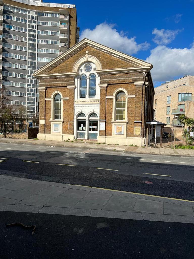 Modern studios Malvern Road