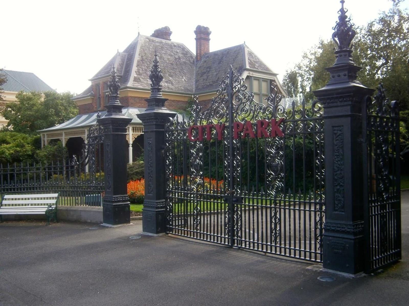 Ellie's Place on City Park