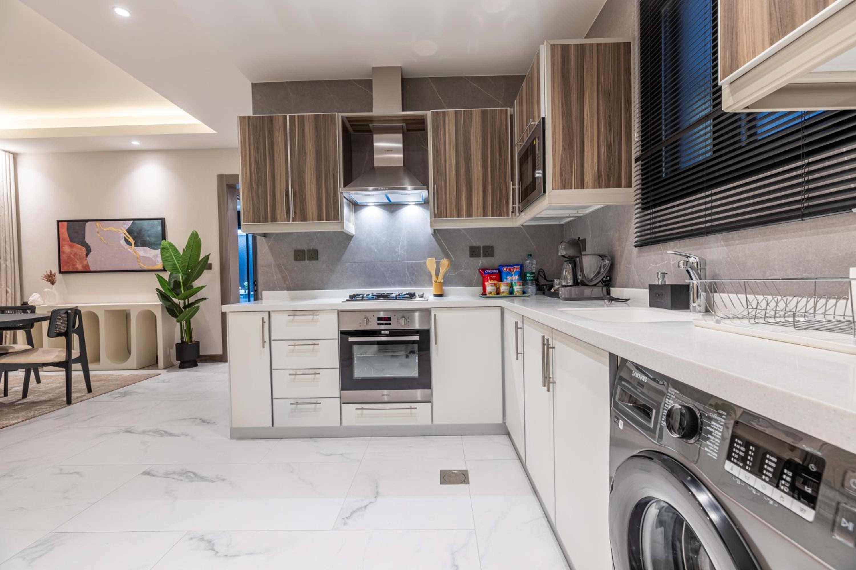 Al Yasmin Apartment