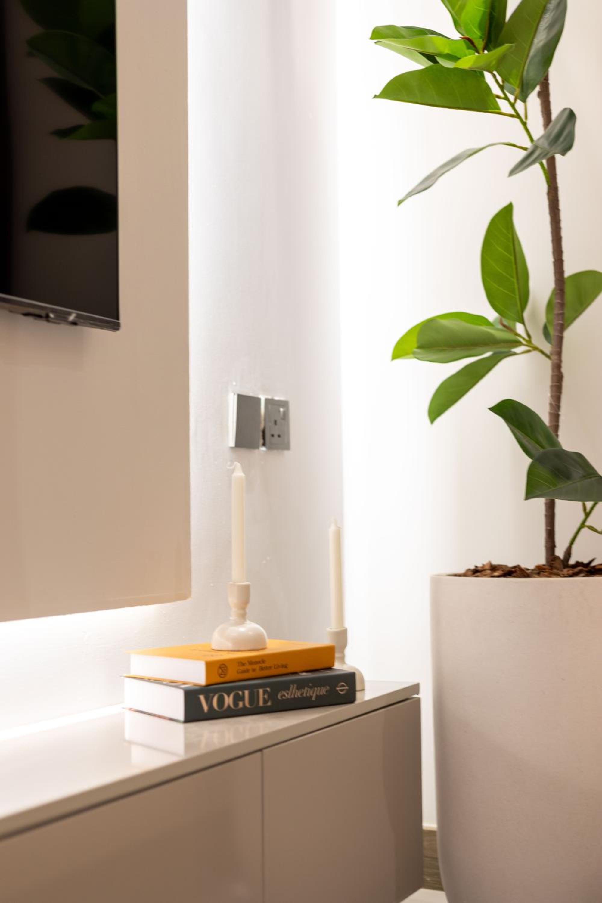Al Yasmin Apartment