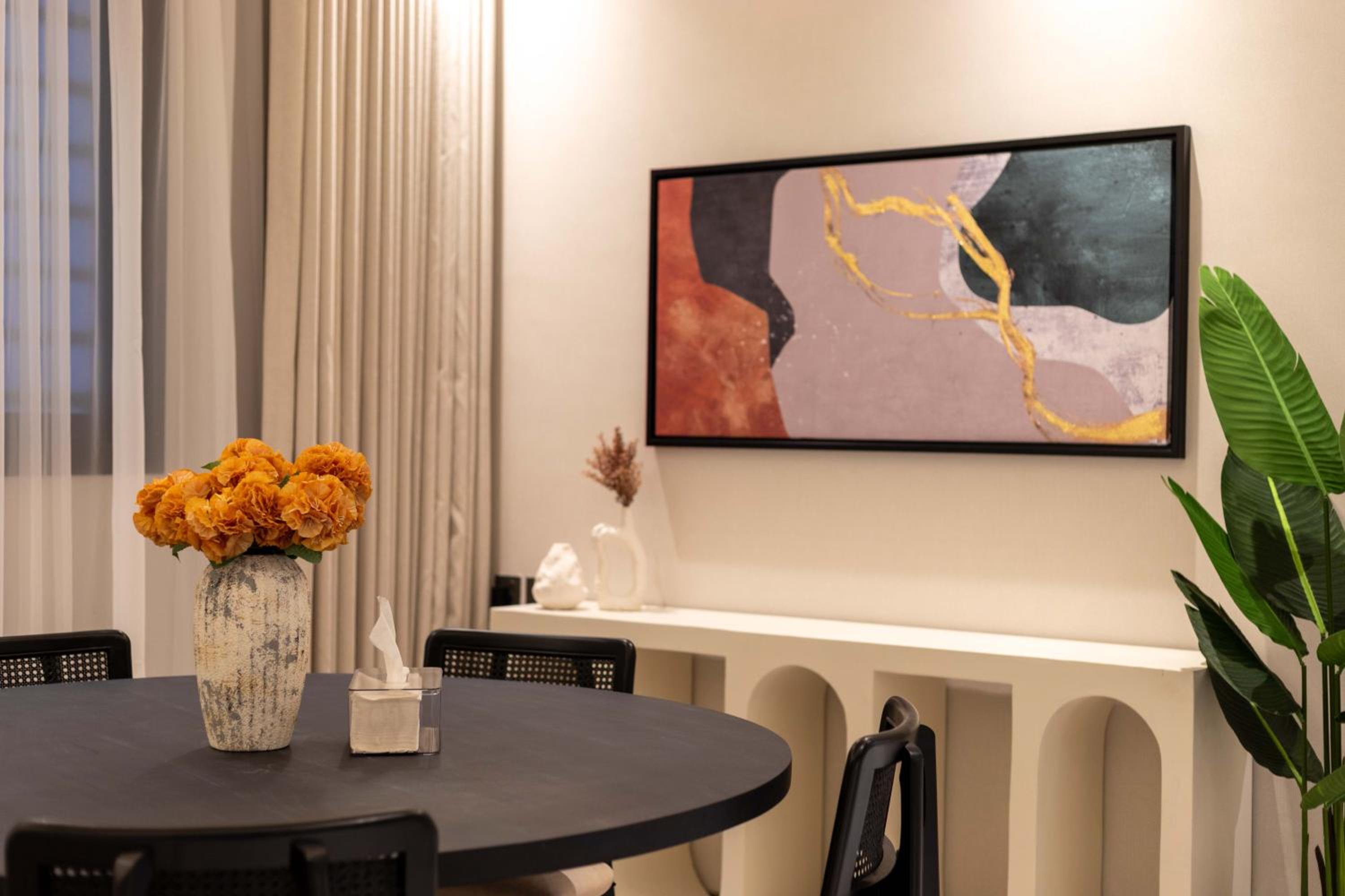 Al Yasmin Apartment