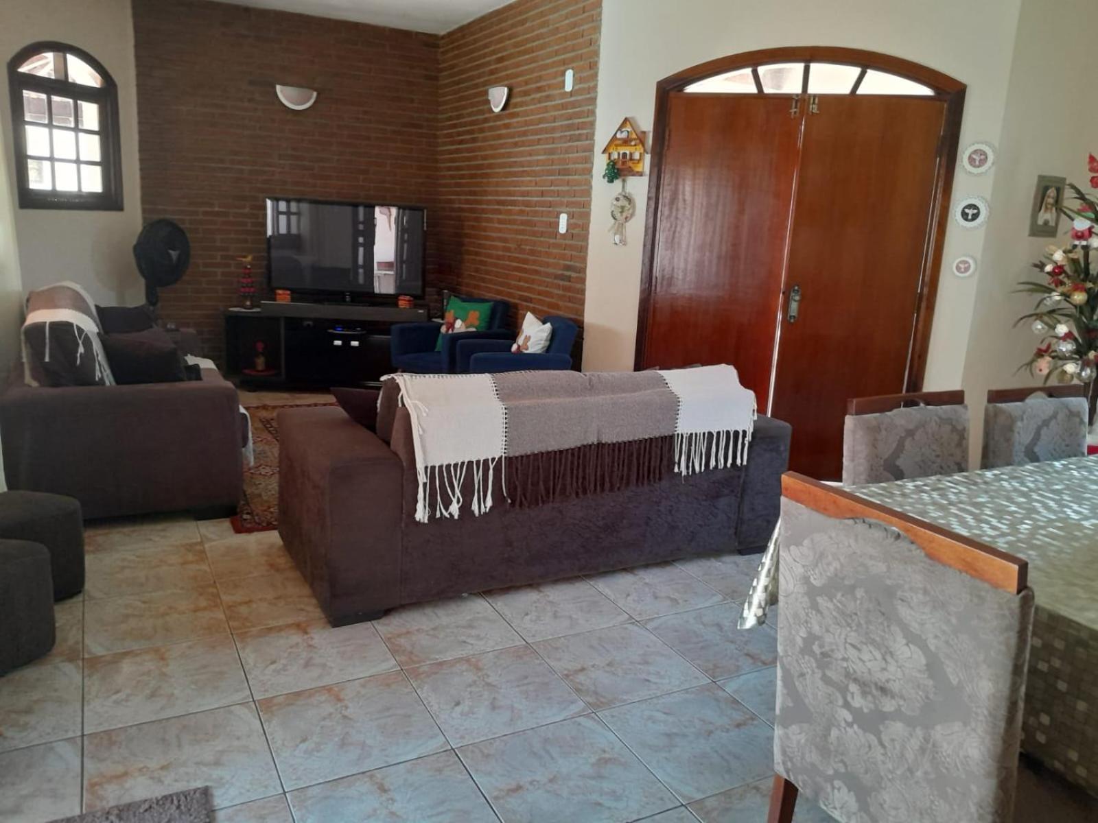 Casa Família Silva próximo ao Santuário Nacional