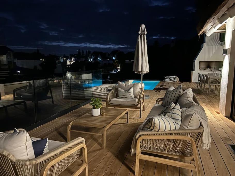 Laid back luxury canal house view 5