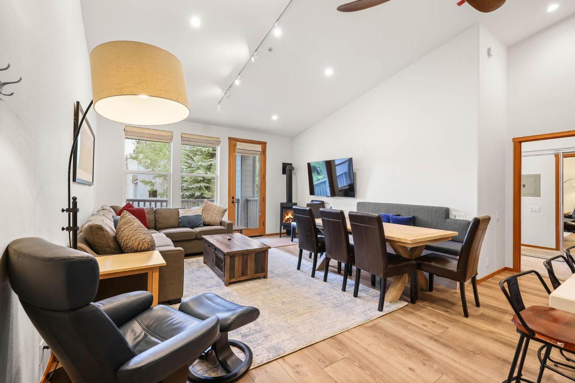 Palisades Tahoe Lodge Rentals Premium Two Bedroom #805
