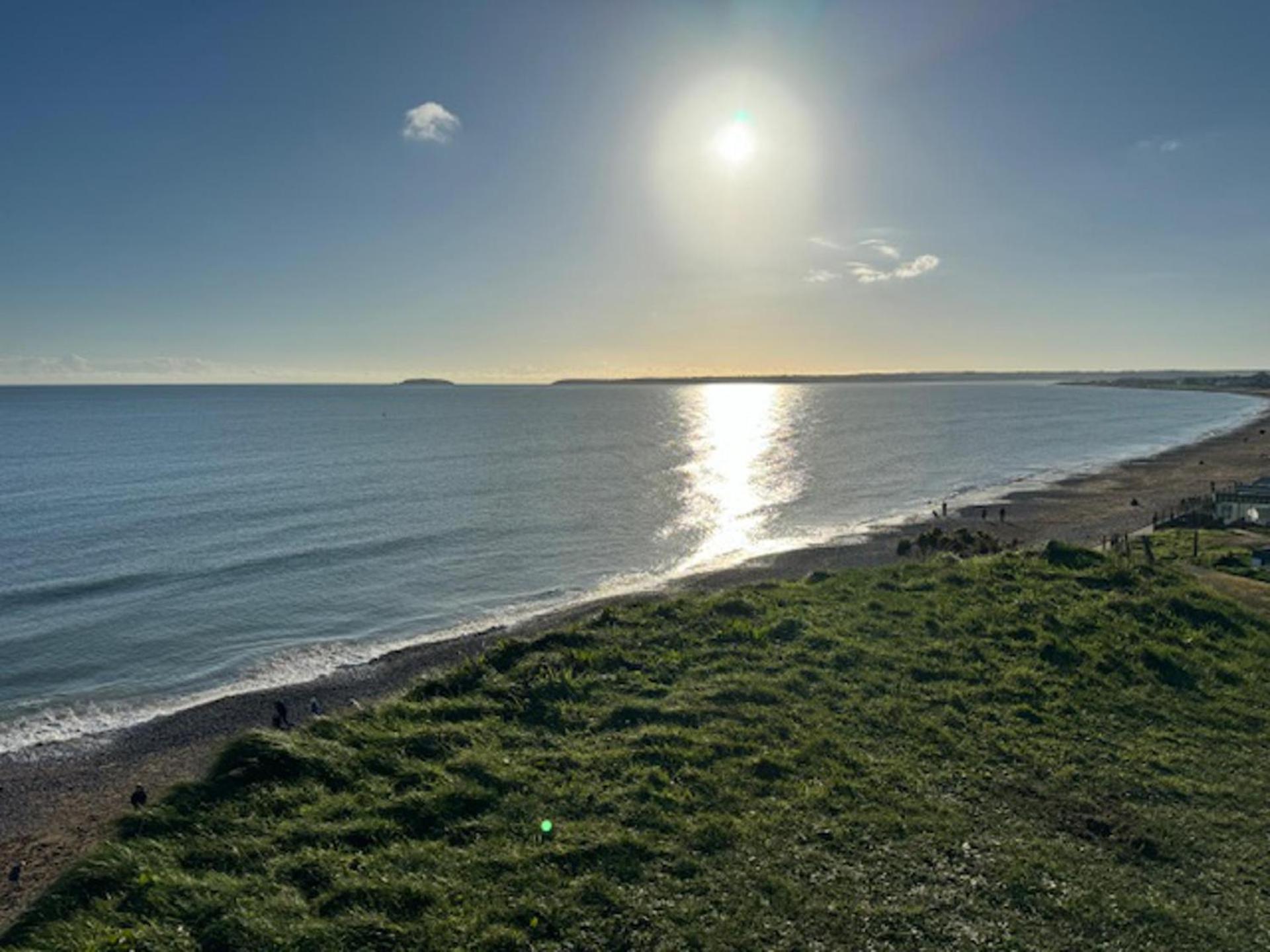 a luxurious gem by the sea view 4