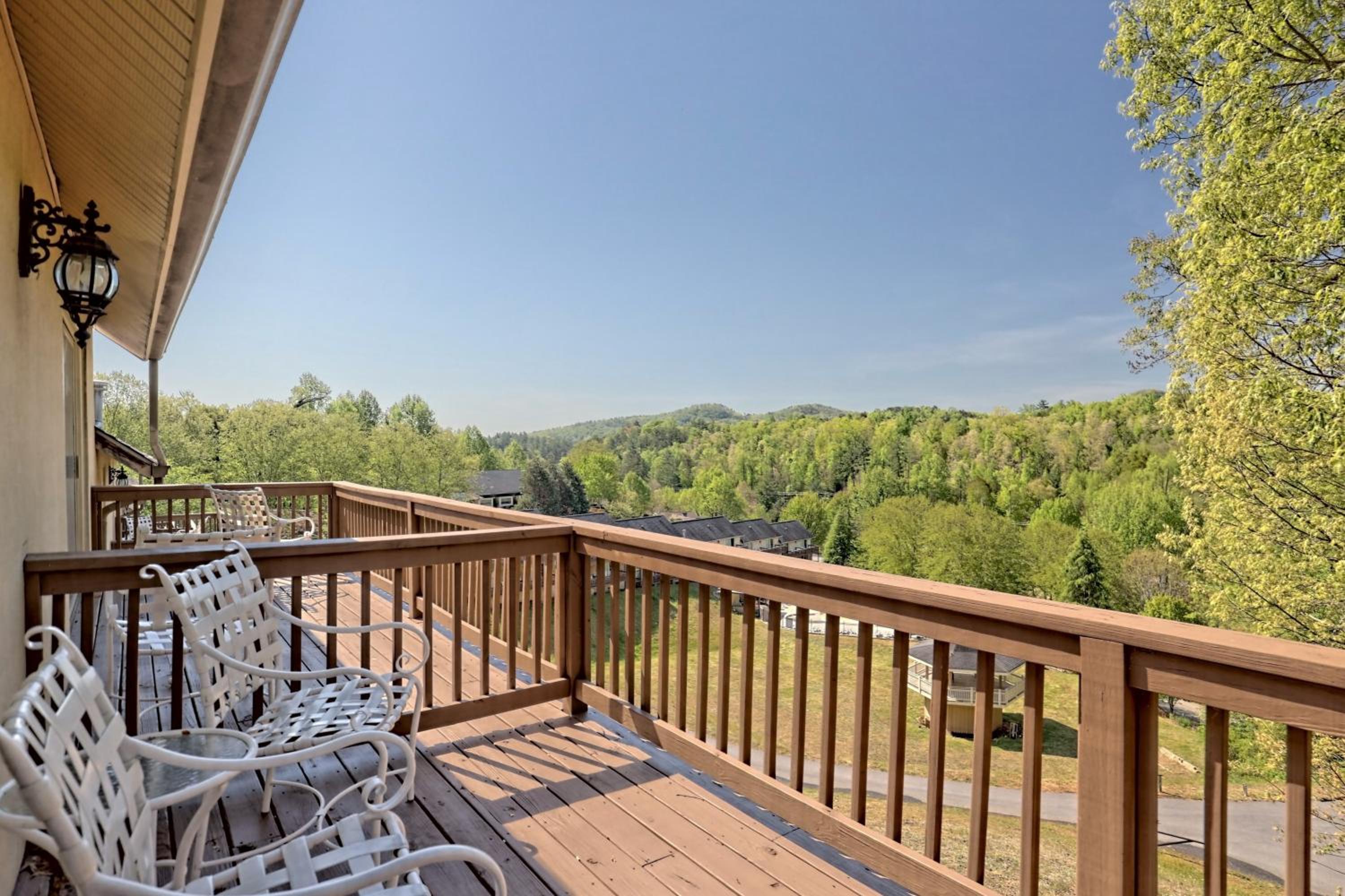 Kingwood Resort & Golf Club